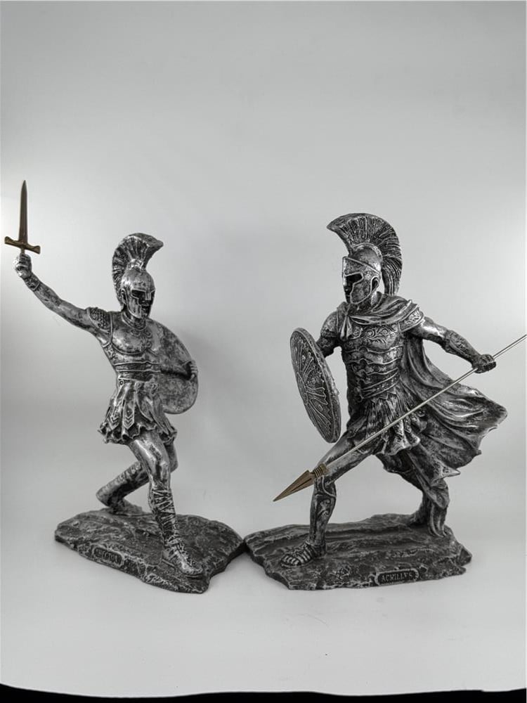 HEKTOR VE AŞİL SAVAŞ HEYKELİ
