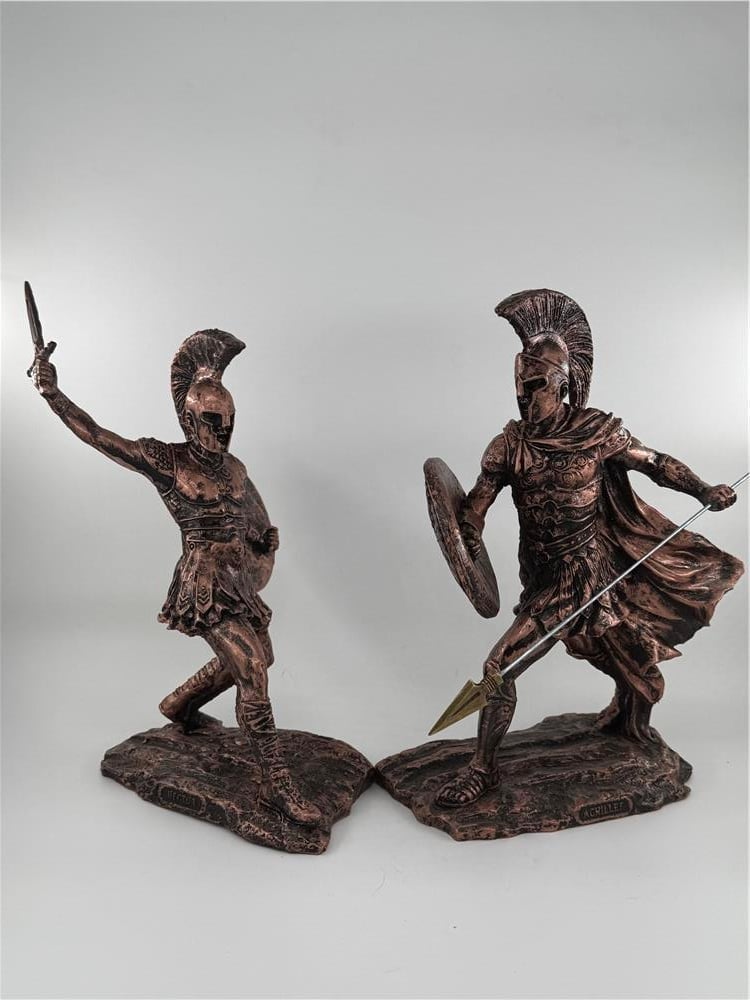 HEKTOR VE AŞİL SAVAŞ HEYKELİ