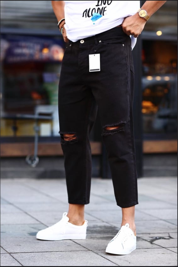 Boyfriend Siyah Yırtık Detaylı Rahat Kalıp Kot Pantolon