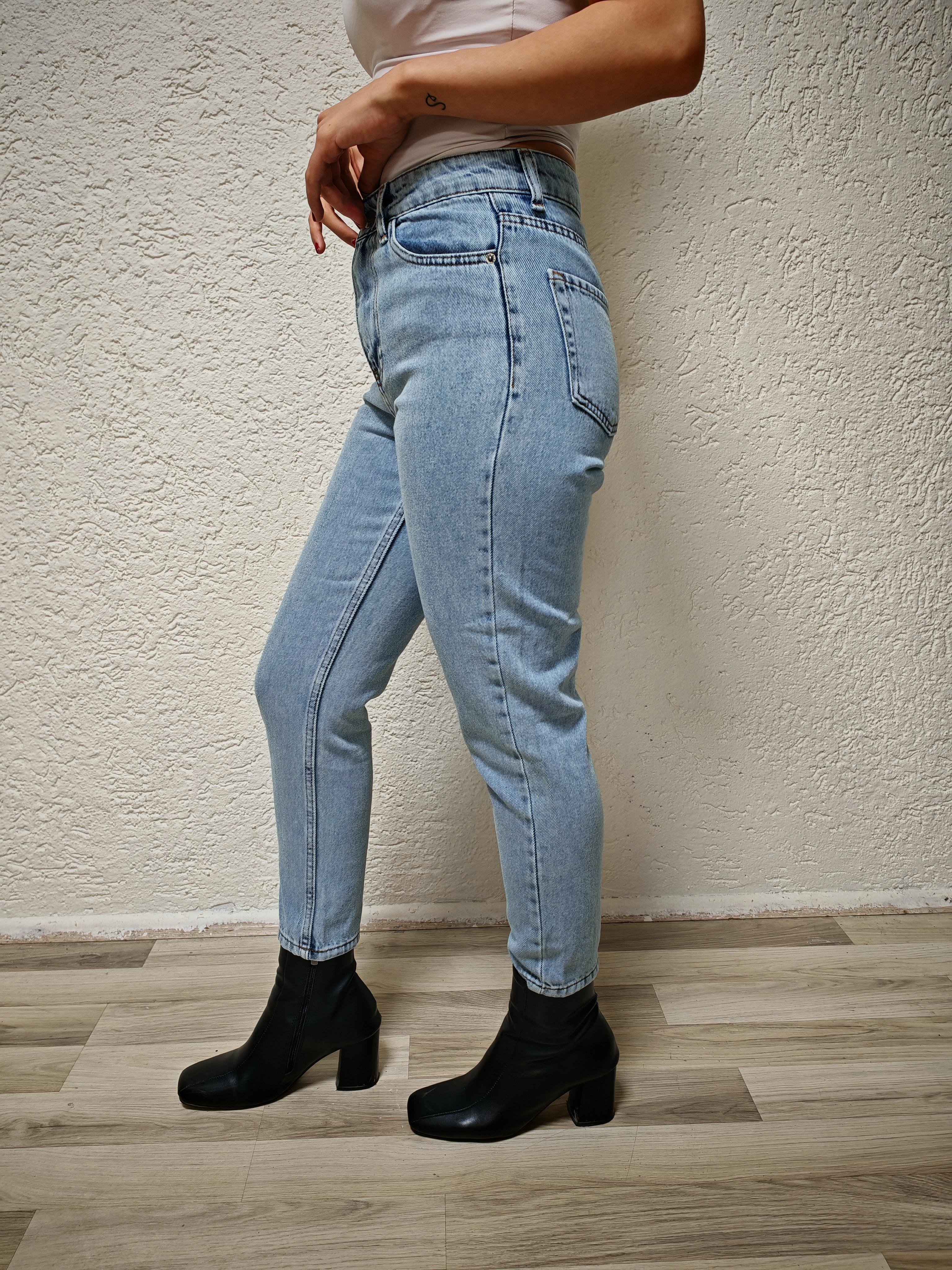 buz mavi taşlama mom kadın jean pantolon