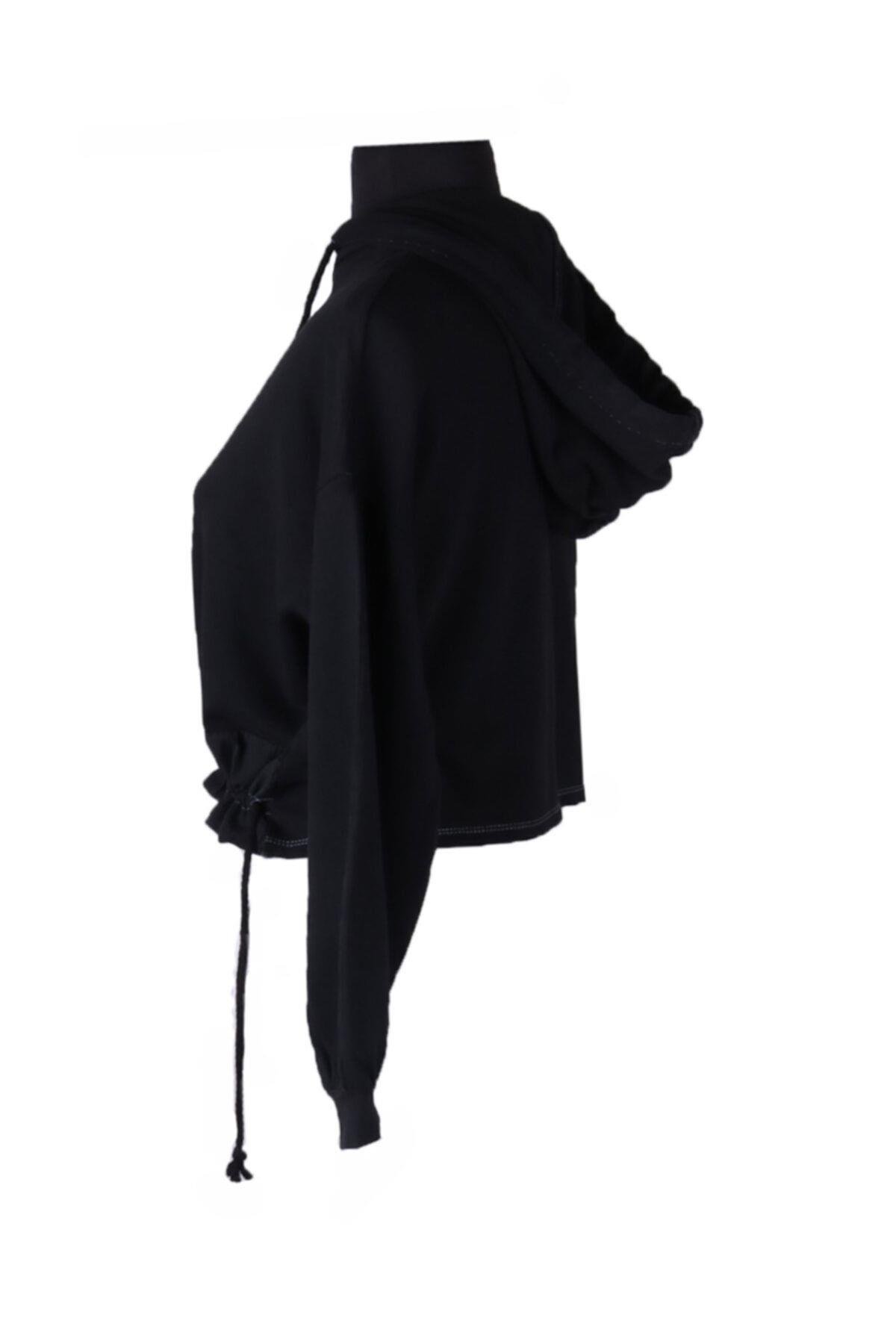 Kadın Kapüşonlu Oversize Sweatshirt