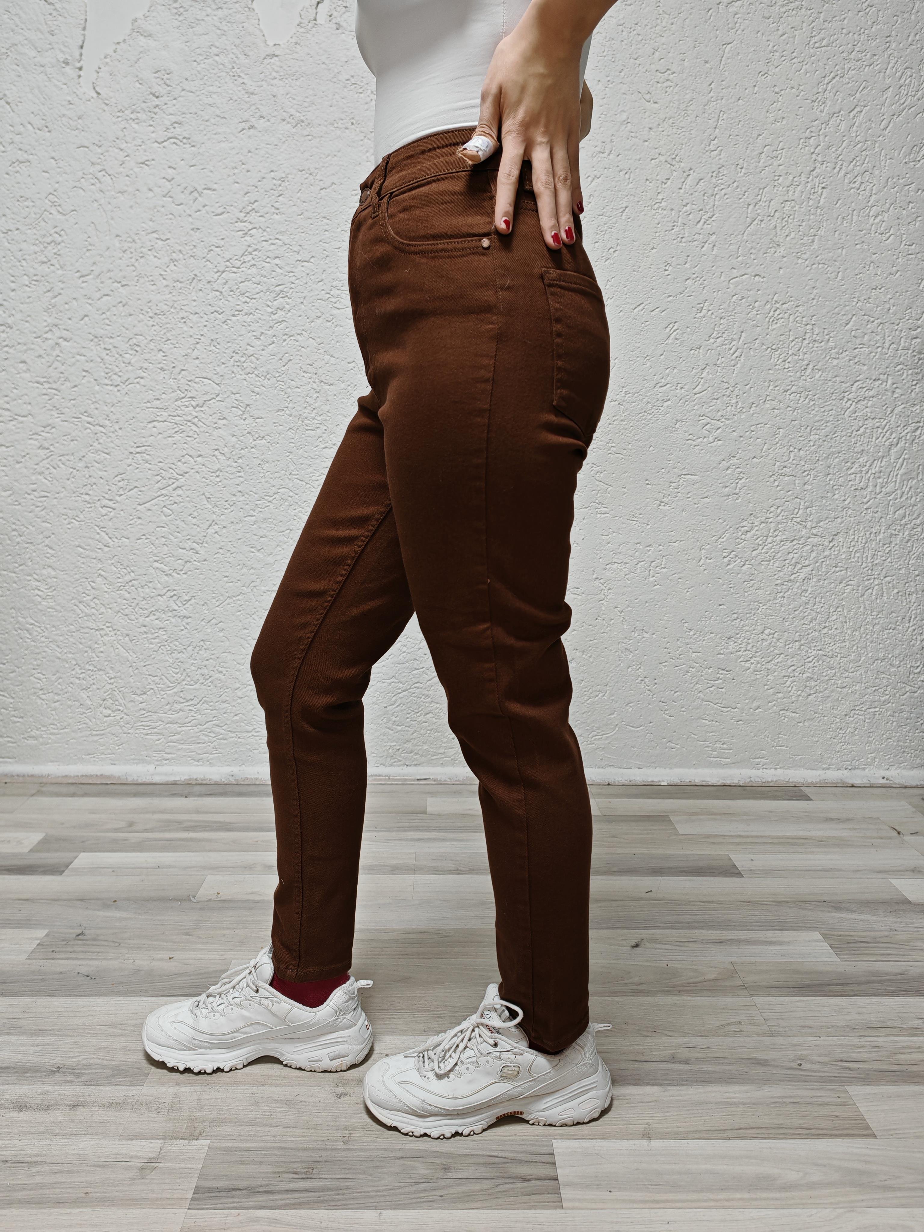 kahverengi mom jeans kadın pantolon
