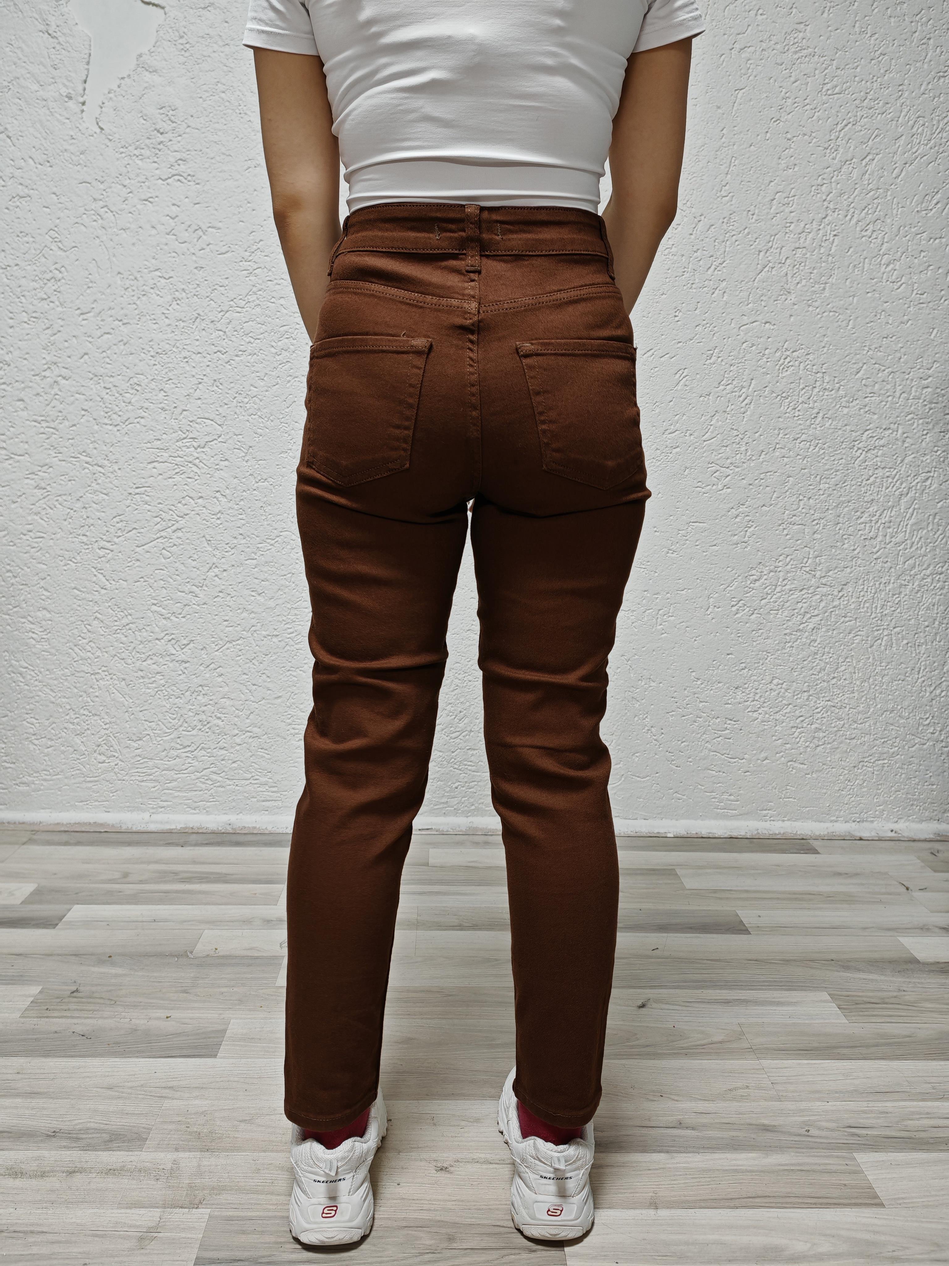 kahverengi mom jeans kadın pantolon