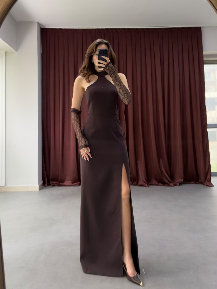 Halter Yaka Uzun Yırtmaçlı Elbise NVM-20595
