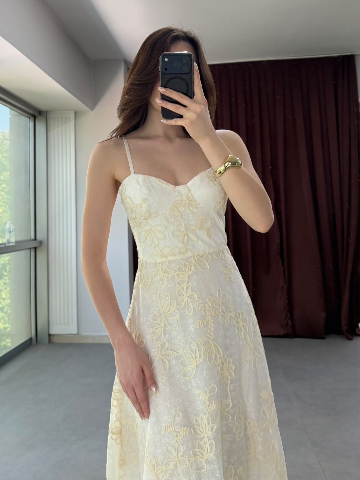 Modern Kesim, Özel Floral Nakış İşlemeli Askılı Elbise NVM-20488