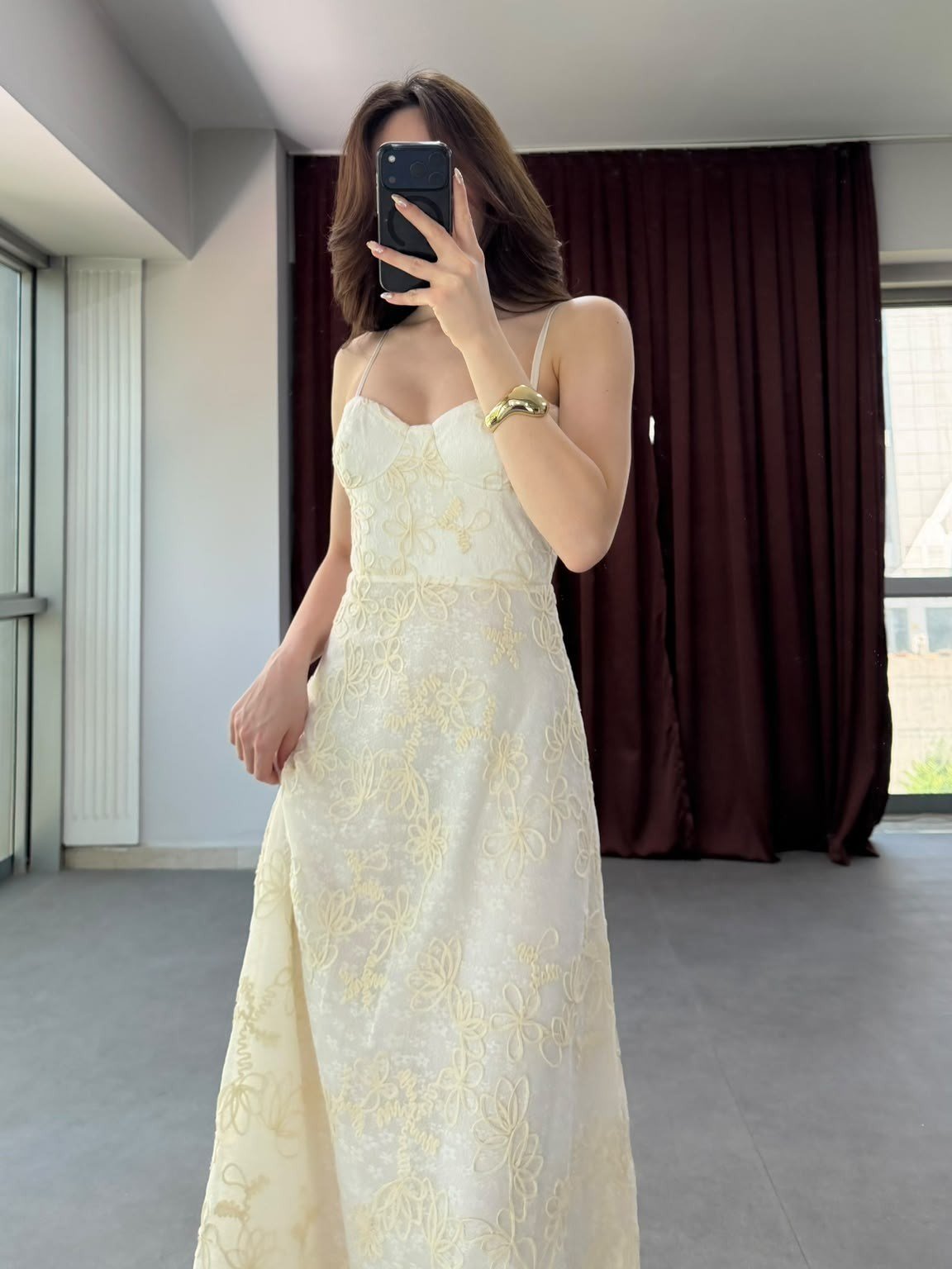 Modern Kesim, Özel Floral Nakış İşlemeli Askılı Elbise NVM-20488