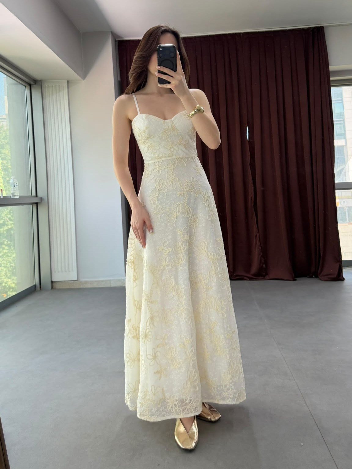 Modern Kesim, Özel Floral Nakış İşlemeli Askılı Elbise NVM-20488