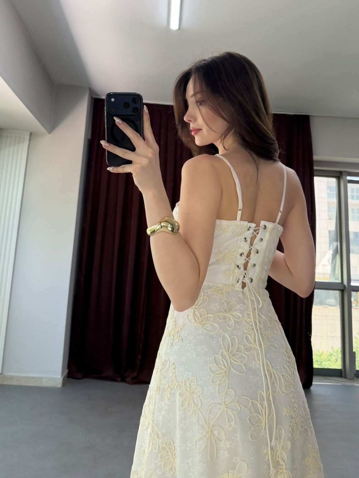 Modern Kesim, Özel Floral Nakış İşlemeli Askılı Elbise NVM-20488