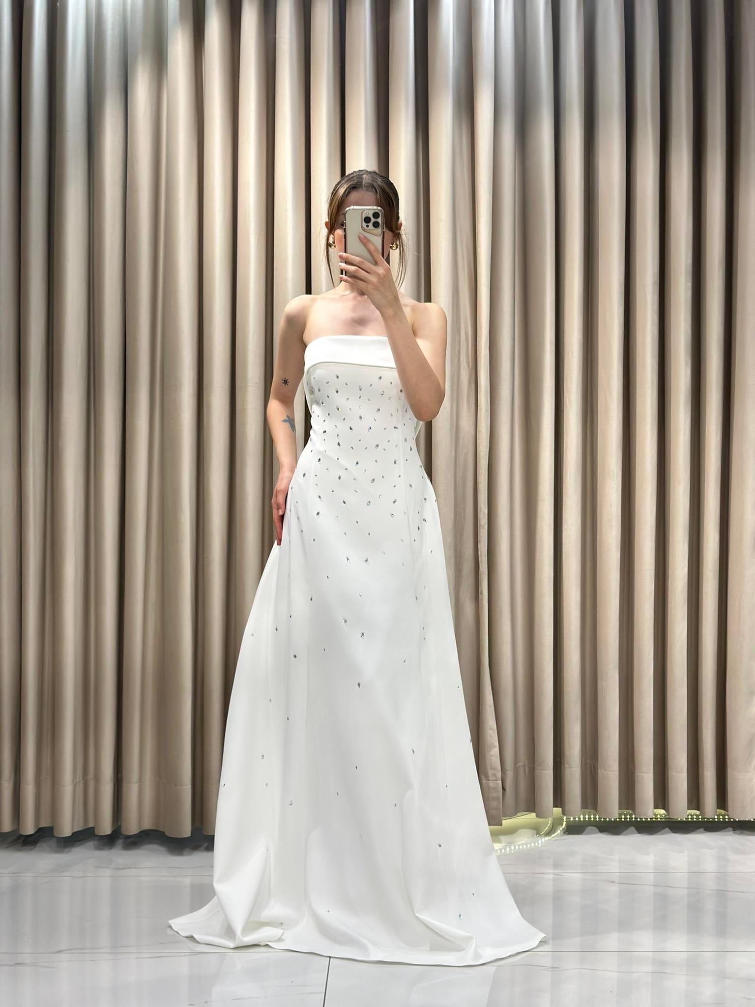 Beyaz Straplez Damla Taş Model Çan Model Abiye Elbise | Kaleiçi Yıldızlar