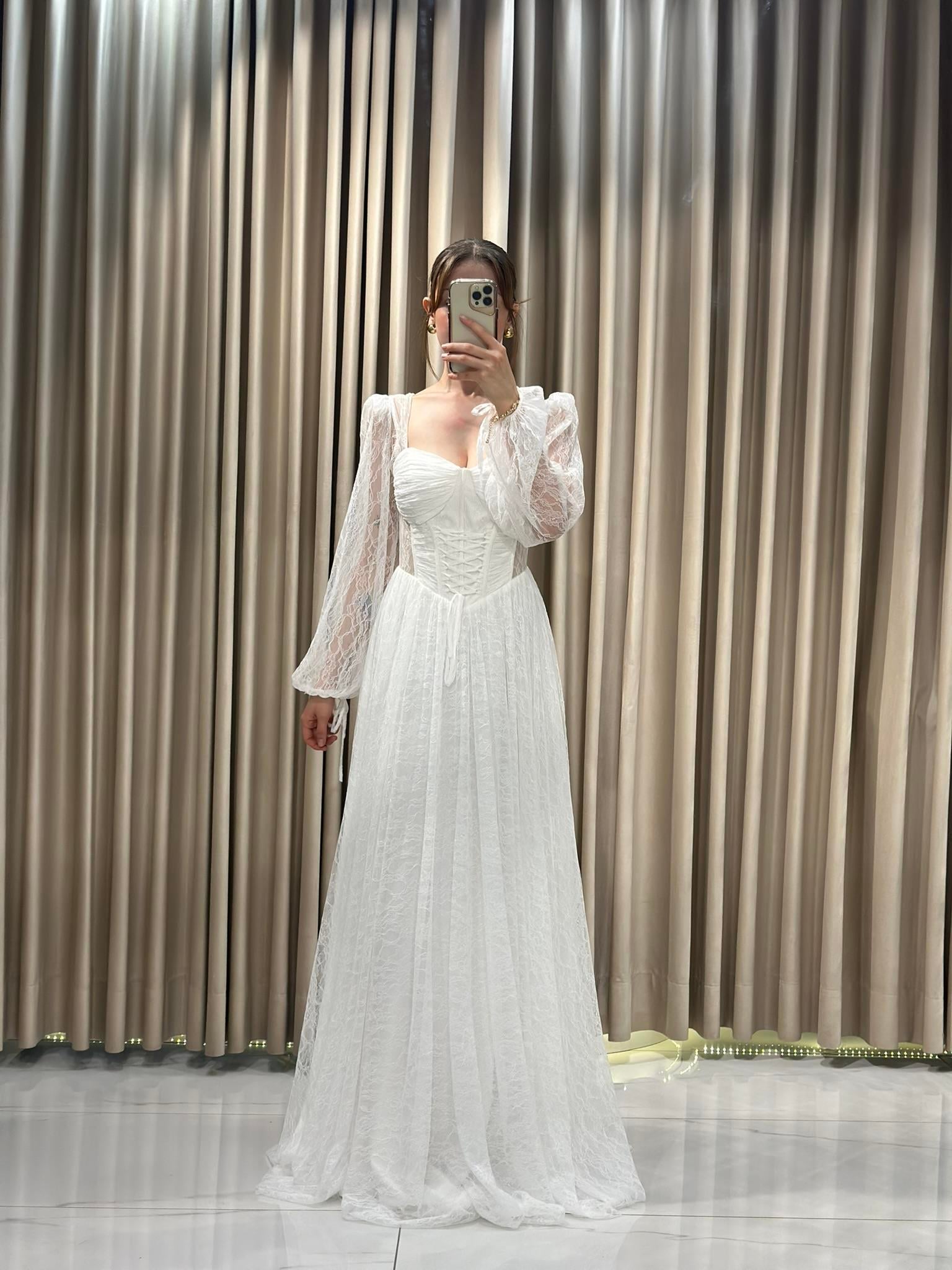 Beyaz Dantel Model Abiye Elbise | Kaleiçi Yıldızlar