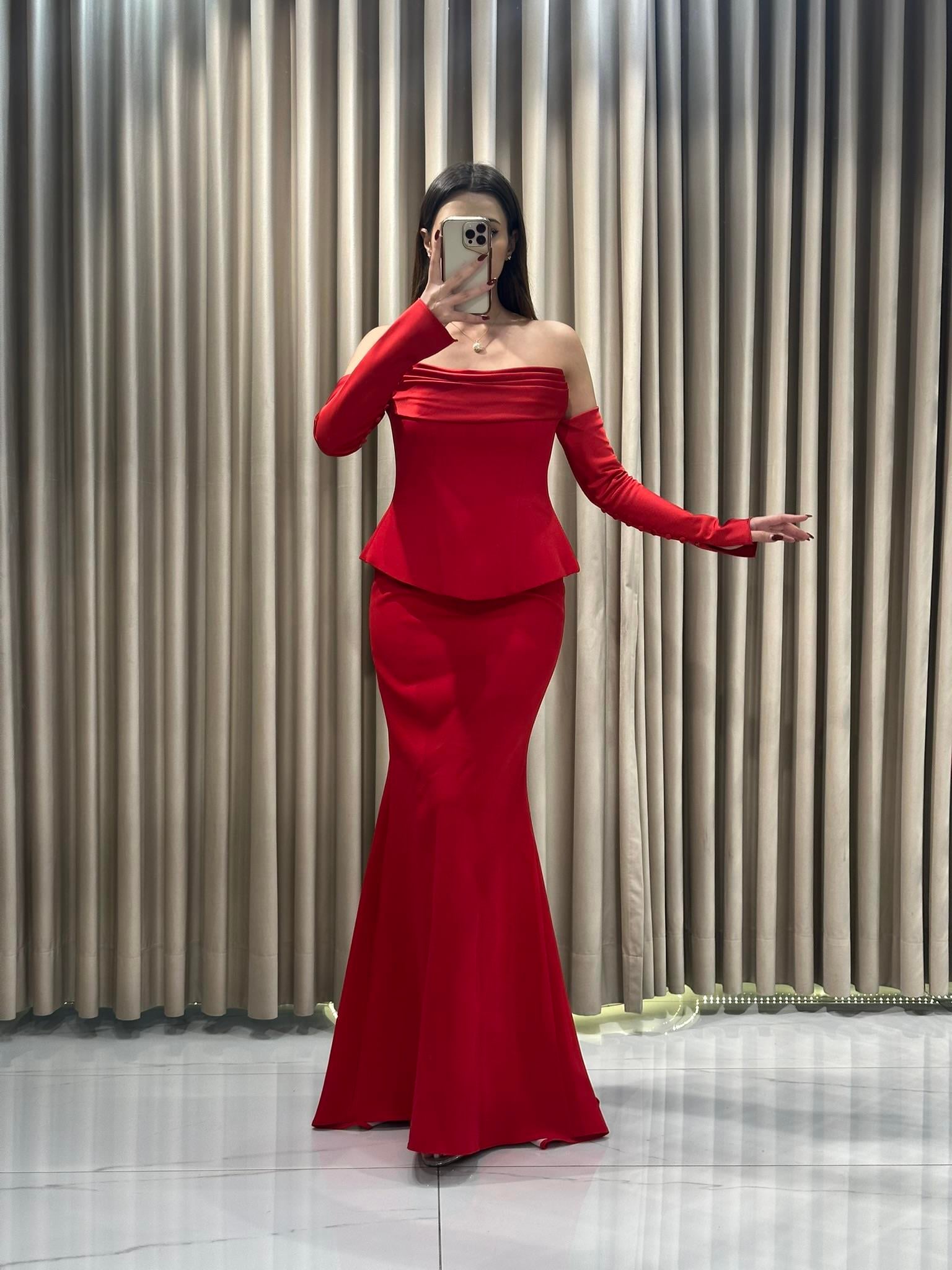 Kırmızı Staplez Eldivenli Balık Model Abiye Elbise | Kaleiçi Yıldızlar
