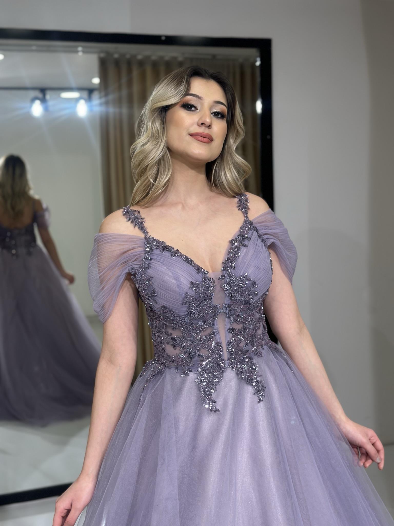 Önü Detaylı Prenses Kesim Tül Kumaş Abiye Elbise DS677
