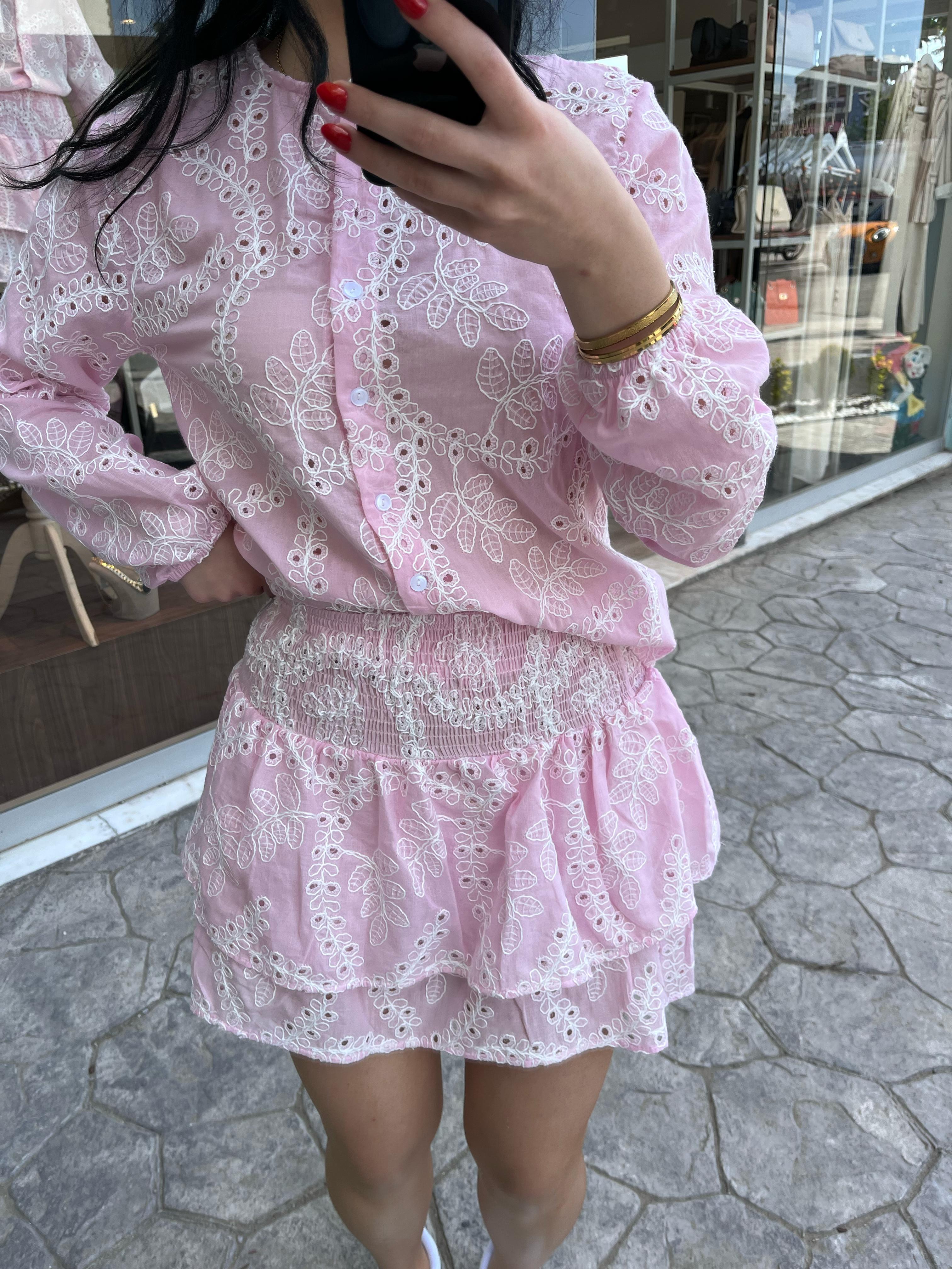 Pembe Güpürlü Takım