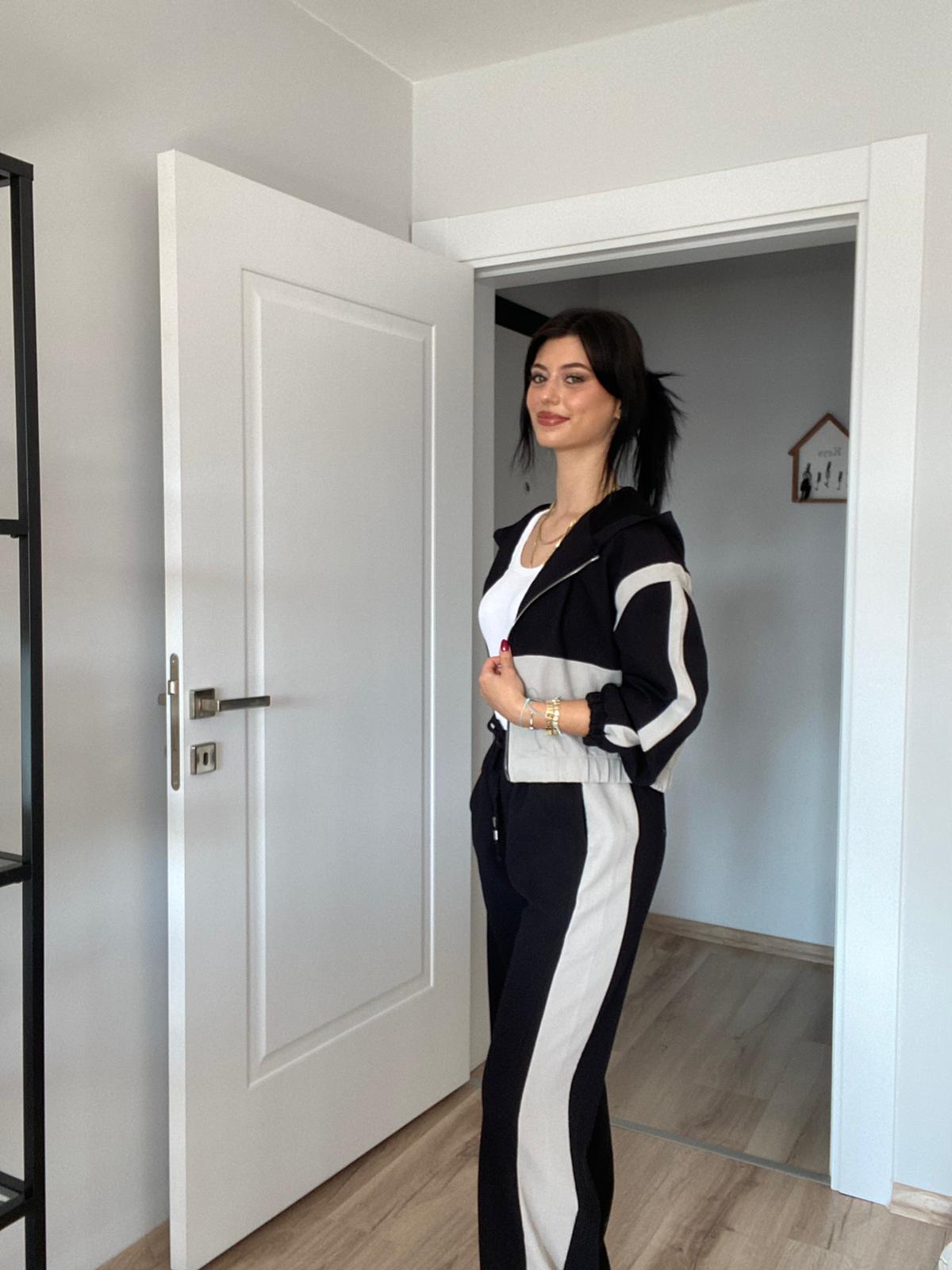 Şeritli Siyah Eşofman Altı