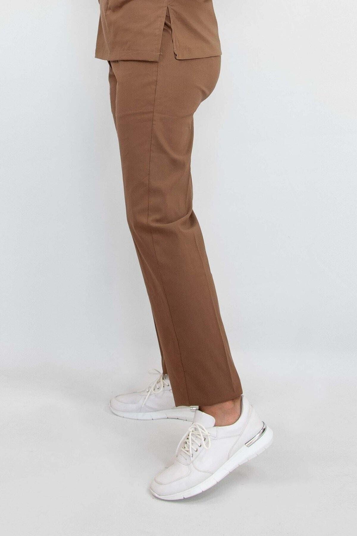 Açık Kahverengi Likralı Pantolon-Nur Medikal Giyim