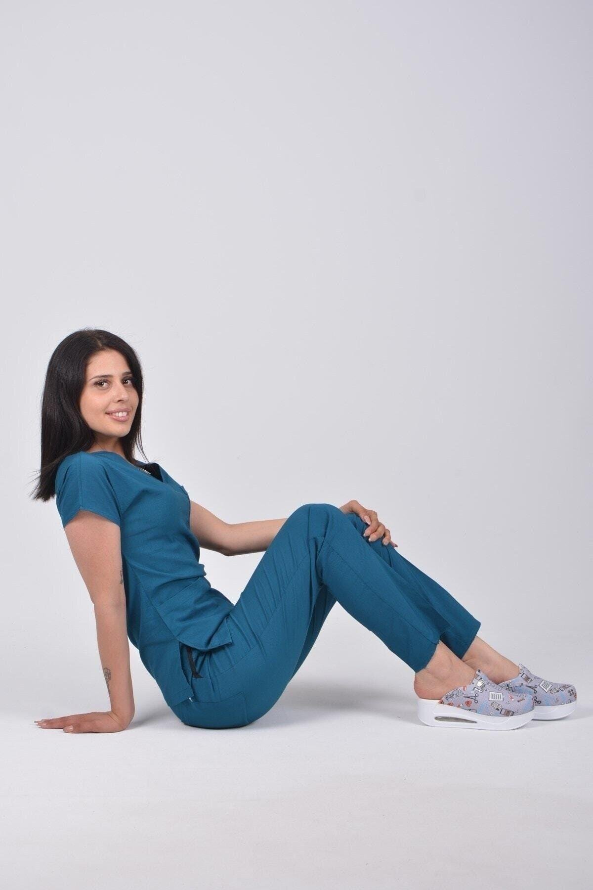 Açık Petrol Mavi Likralı Cerrahi Takım-Nur Medikal Giyim