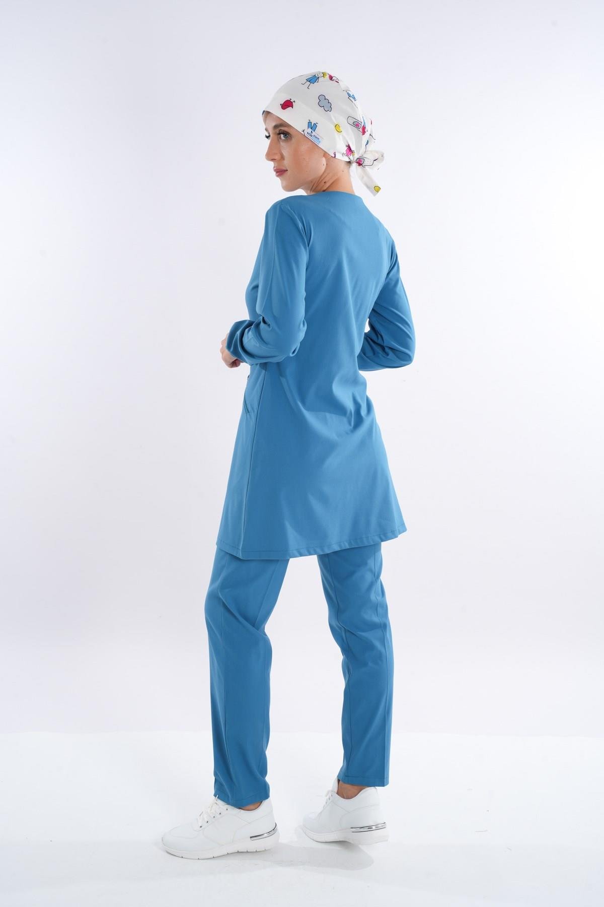Badem Model Soft Likra Fermuarlı Petrol Mavi Renk Cerrahi Üniforma Takım-Nur Medikal Giyim