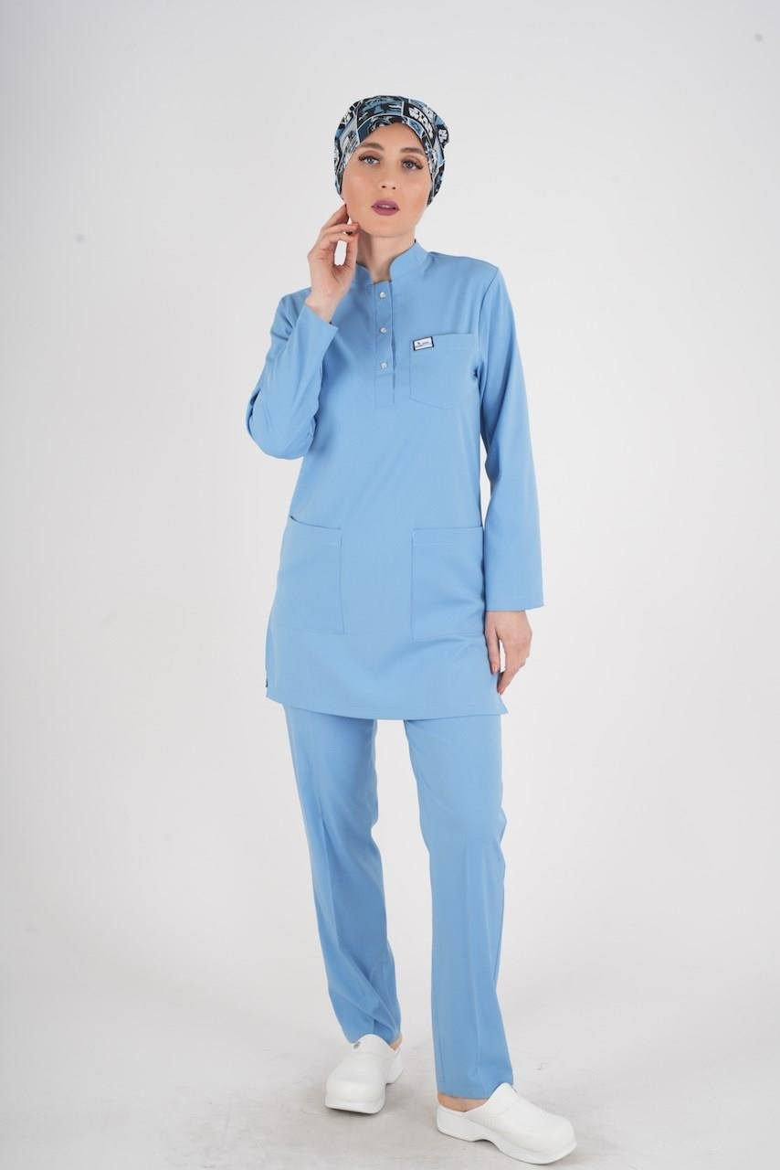Bebe Mavi Renk Sakur Model Tesettür Doktor Hemşire Scrubs Üniforma Takımı-Nur Medikal Giyim