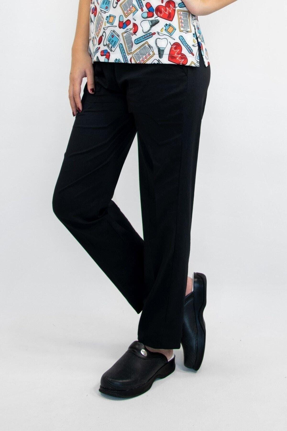 Beyaz Ilkyardım Desenli Likralı Alt Üst Takım-Nur Medikal Giyim