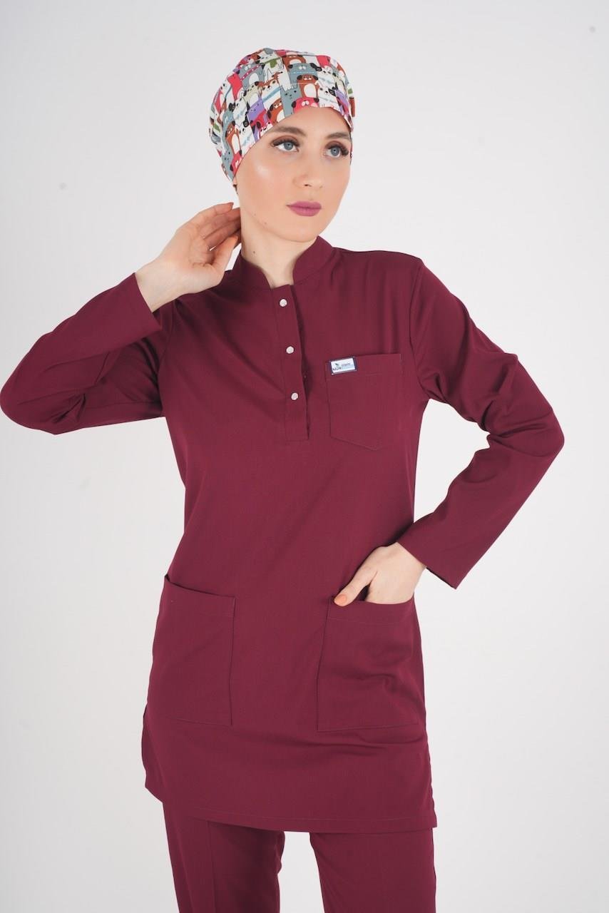 Bordo Renk Sakura Model Tesettür Doktor Hemşire Scrubs Üniforma Takımı-Nur Medikal Giyim