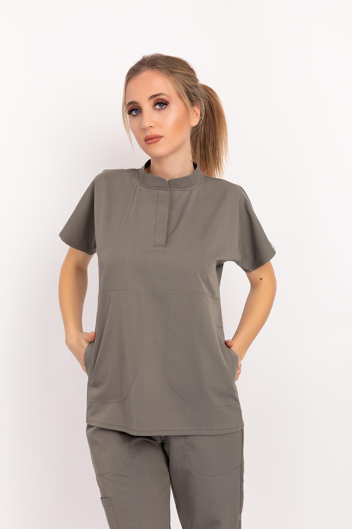 Çağla Model Elit Likra Zeytin Yeşili Renk Medikal Üniforma Scrubs-Nur Medikal Giyim