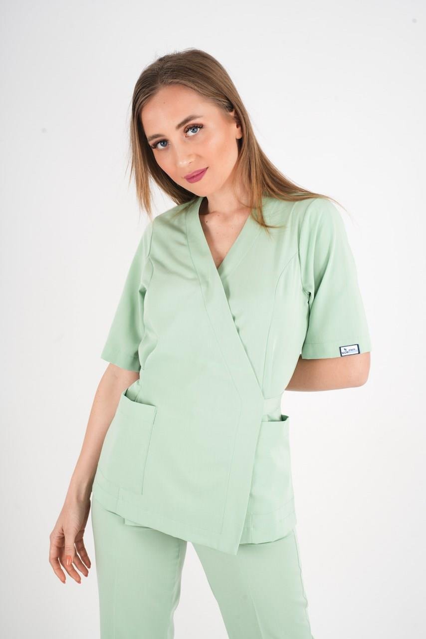 Çağla Yeşili Elegant Model Cerrahi Üniforma Belden Bağlamalı Scrubs Takım-Nur Medikal Giyim
