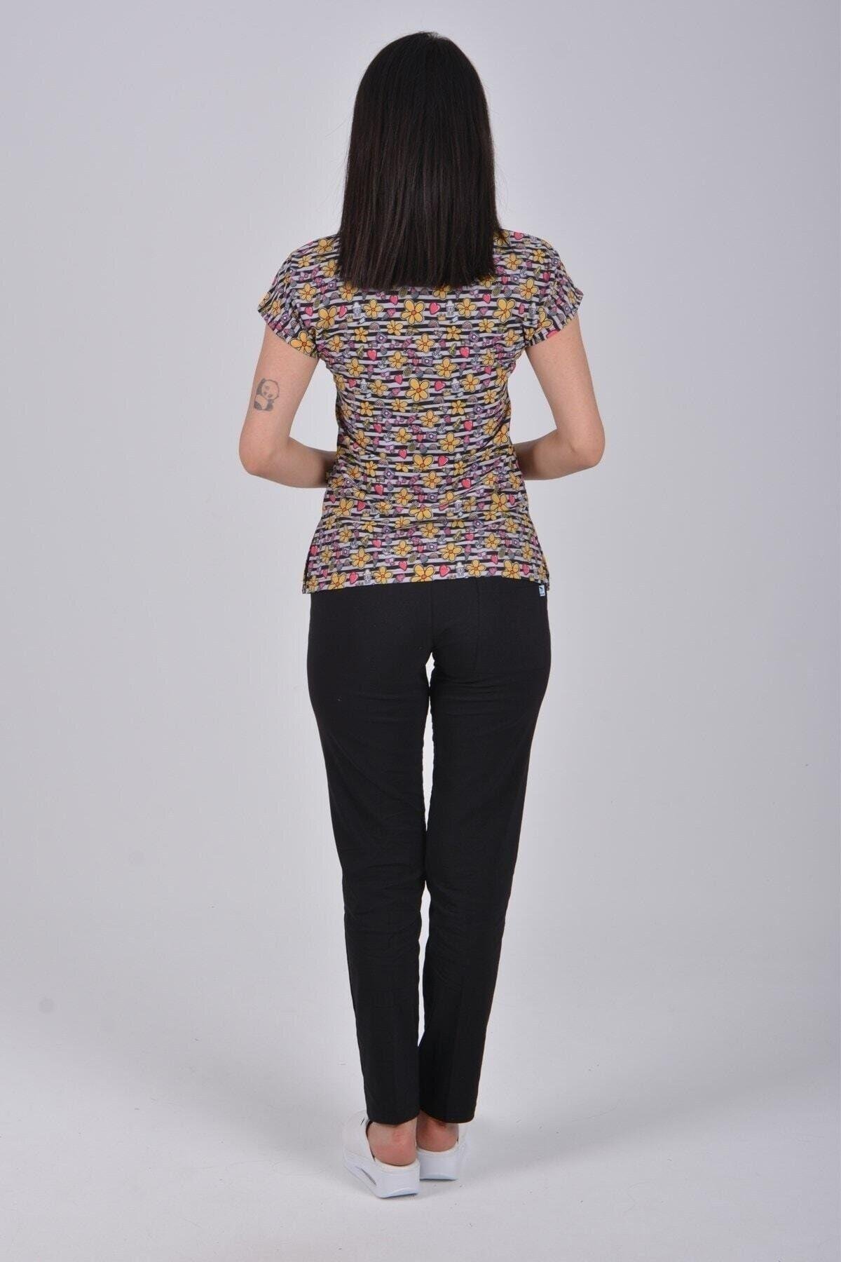 Çizgili Papatya Desenli Likralı Alt Üst Takım-Nur Medikal Giyim