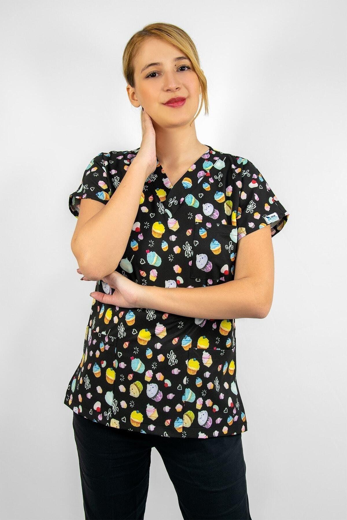 Doktor Hastane Hemşire Forması Cup Cake Pasta Desenli Likralı Üst Forma, Scrubs, Greys-Nur Medikal Giyim