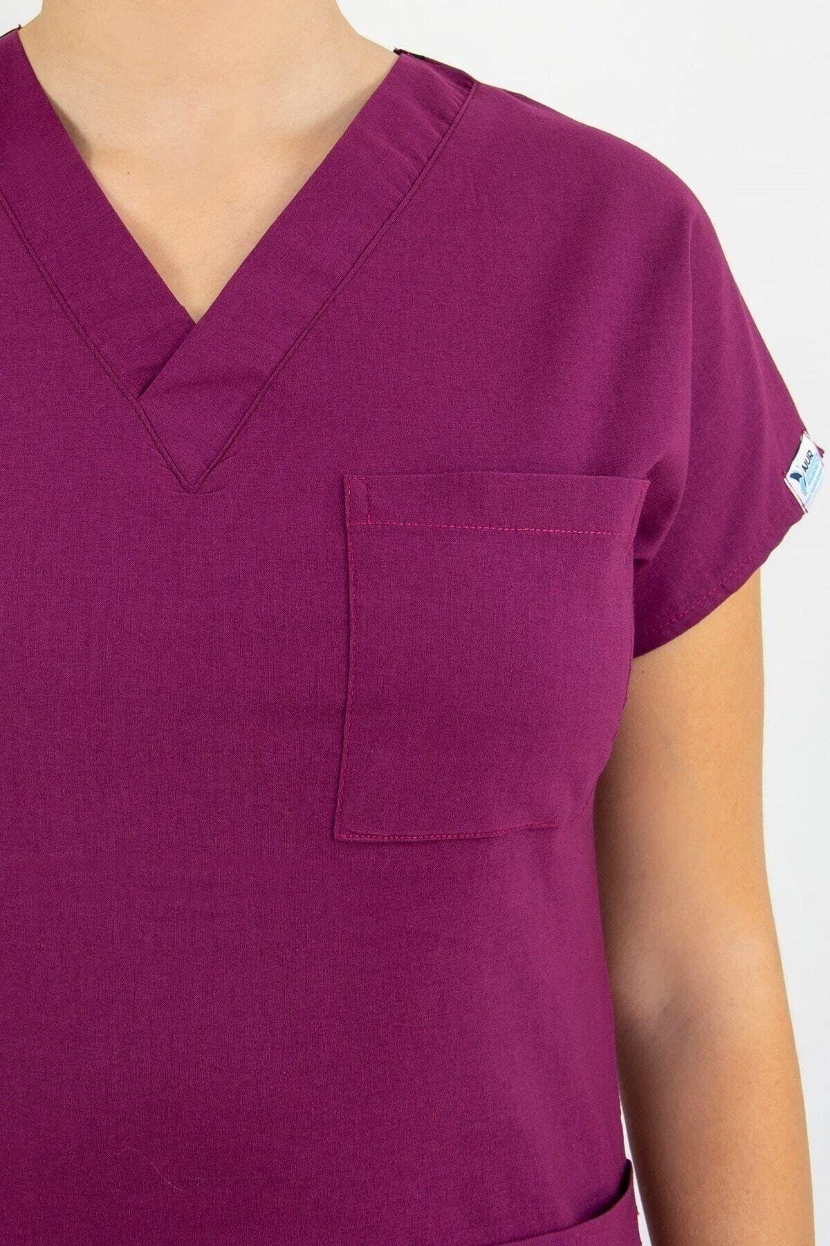 Doktor Hemşire Forması Açık Mürdüm Likralı Tek Üst Forma Scrubs Greys-Nur Medikal Giyim