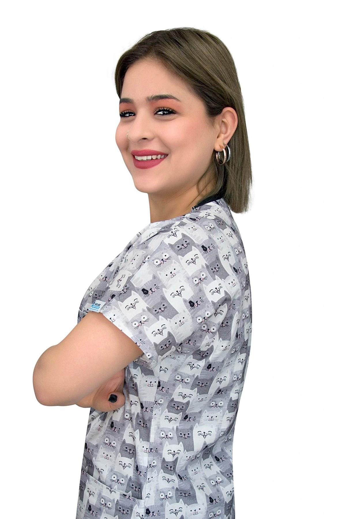 Gri Kediler Pamuklu Master Likra Doktor Hemşire Veteriner Tek Üst Forma-Nur Medikal Giyim