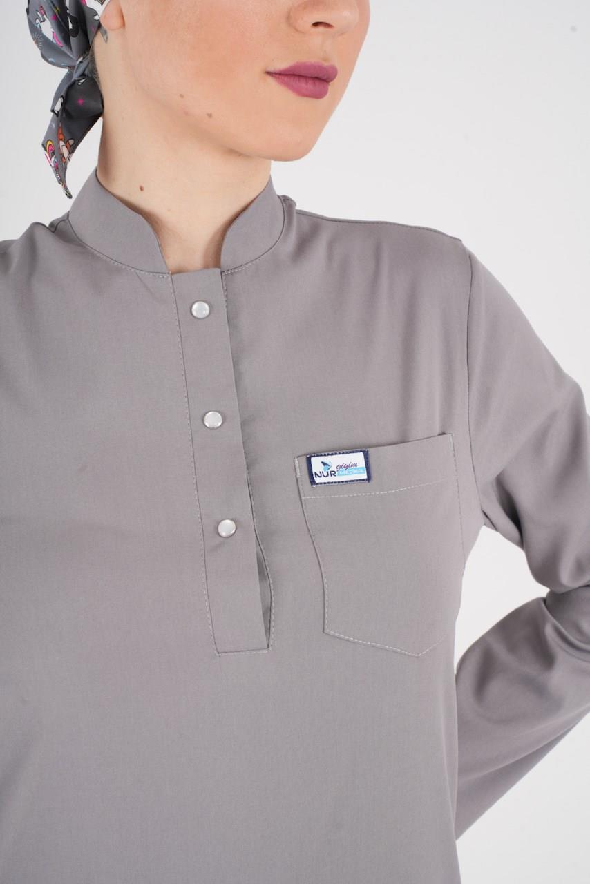 Gri Renk Sakura Model Tesettür Doktor Hemşire Scrubs Üniforma Takımı-Nur Medikal Giyim