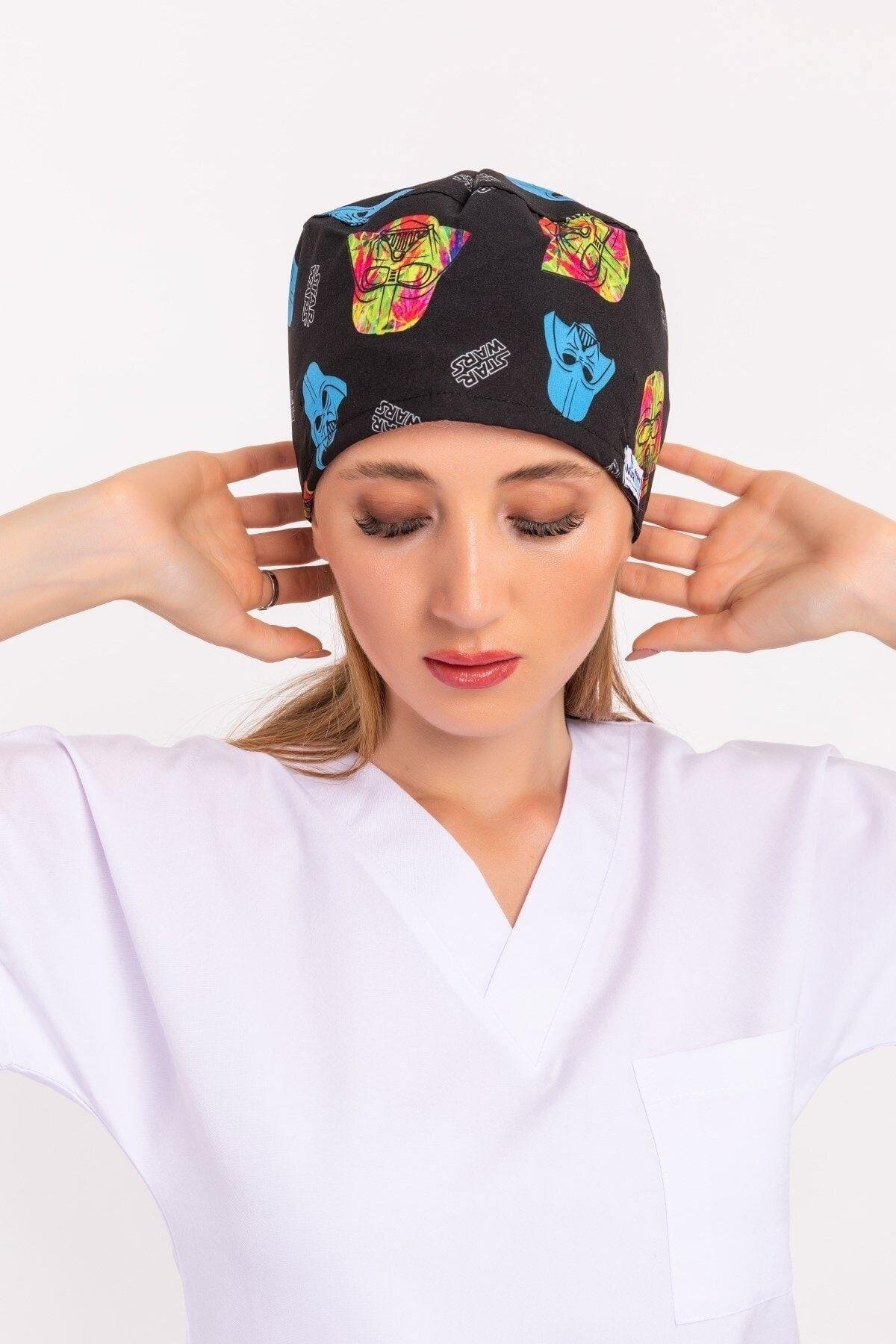 Kadın Renkli Star Wars Desenli Cerrahi Bone-Nur Medikal Giyim