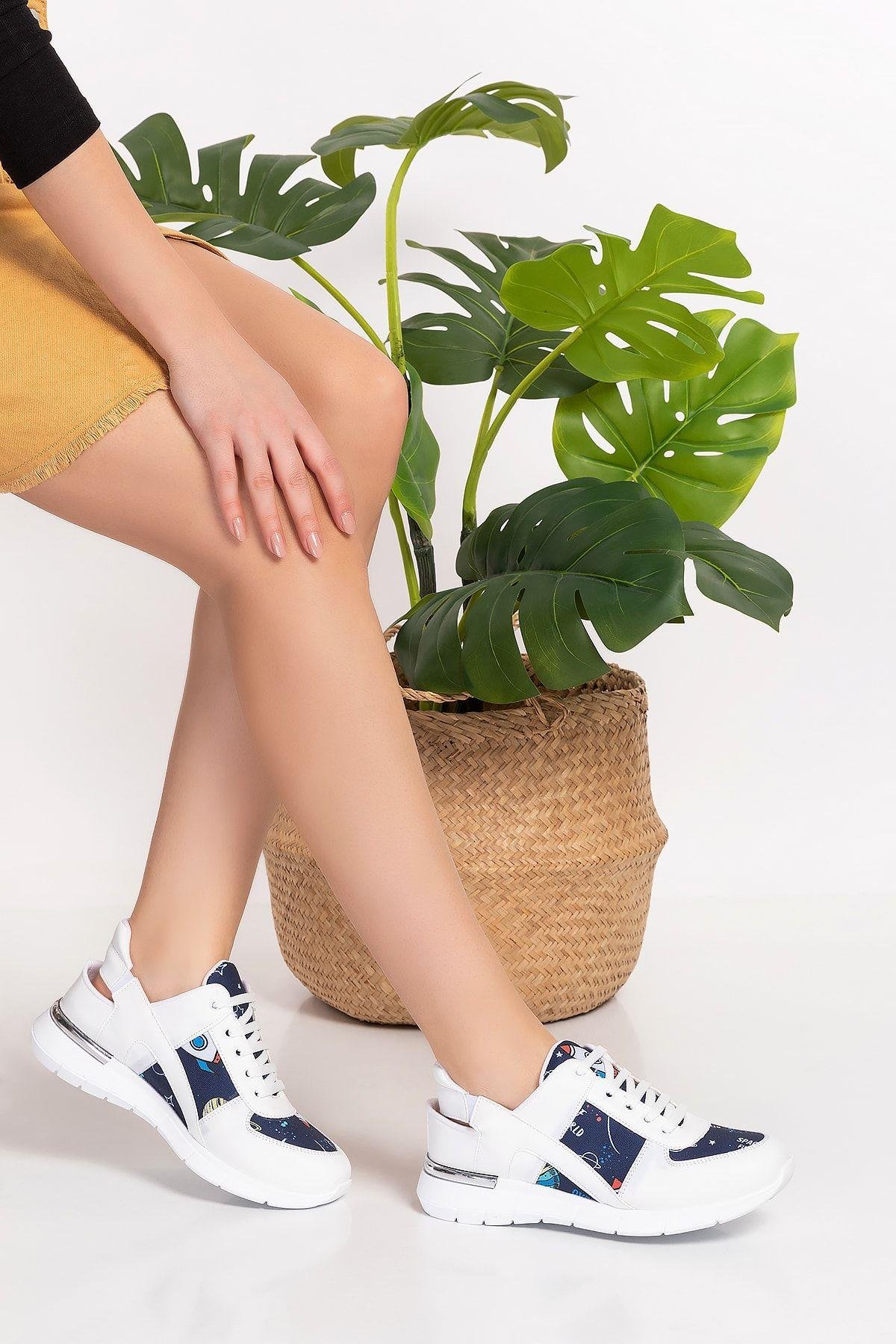 Lacivert Beyaz Gezegen Temalı Ortopedik Spor Sandalet-Nur Ortopedi