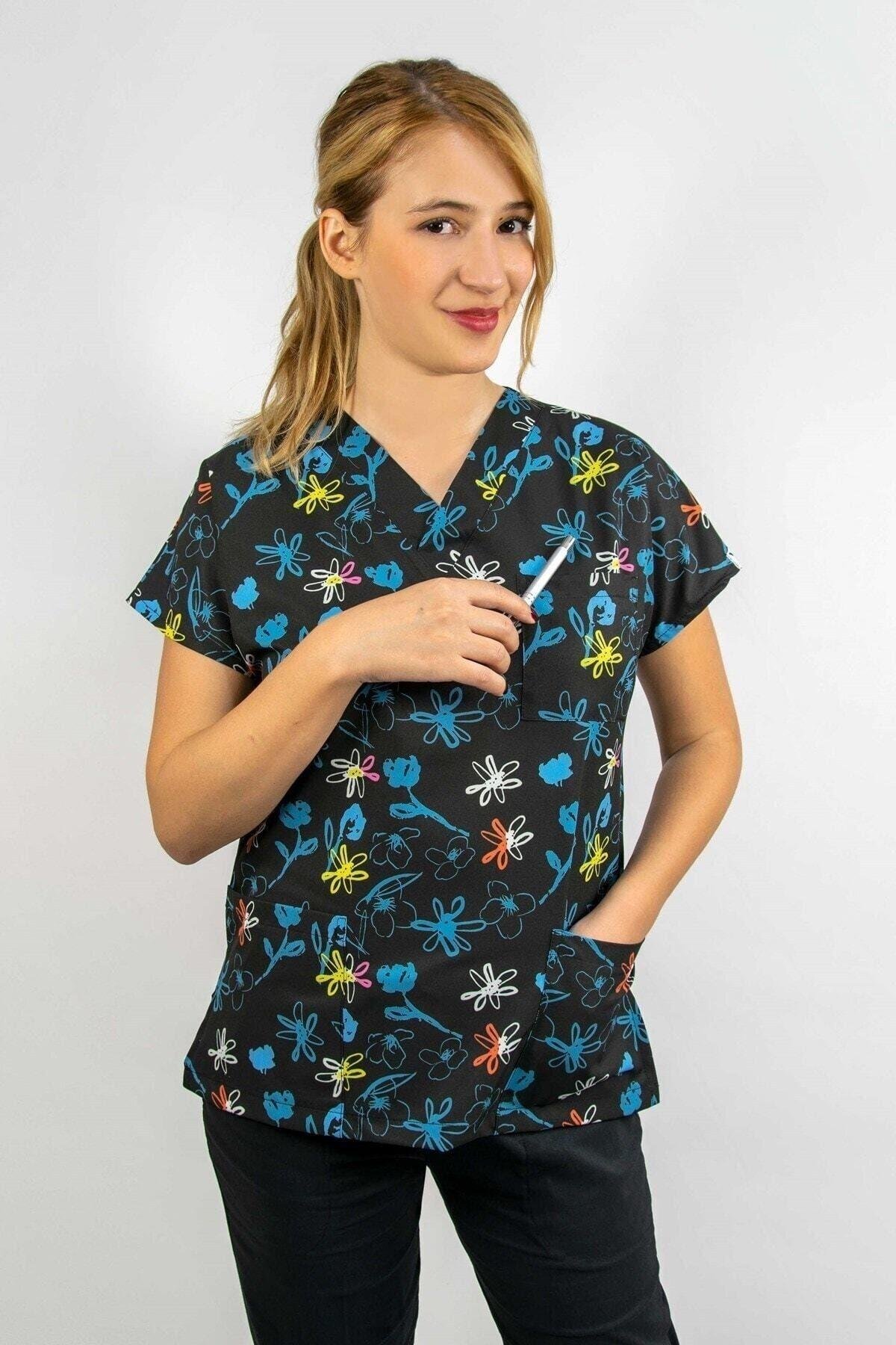 Lacivert Çiçek Desenli Likralı Alt Üst Takım-Nur Medikal Giyim