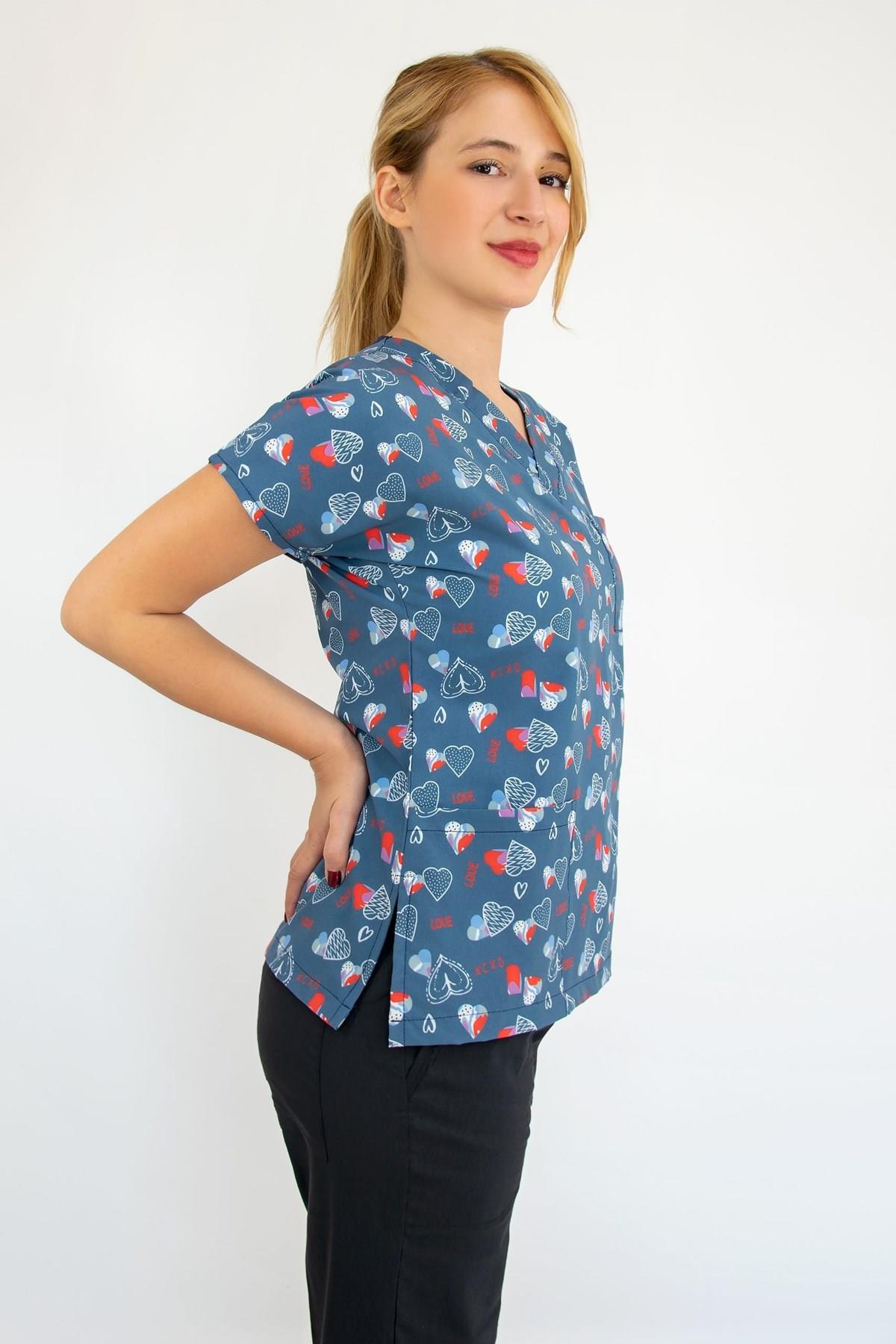 Lacivert Love Desenli Likralı Doktor Hastane Hemşire Tek Üst Forması-Nur Medikal Giyim