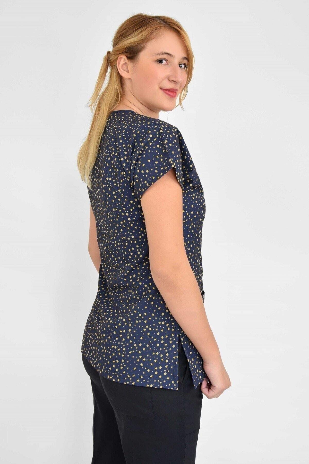 Lacivert Yıldız Desenli Likralı Alt Üst Takım-Nur Medikal Giyim