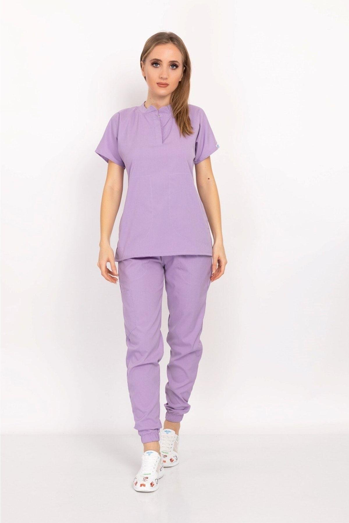 Lila Renk Çıt Çıtlı Hakim Yaka Soft Likra Doktor, Hemşire, Hastane, Nöbet Forma Takım-Nur Medikal Giyim