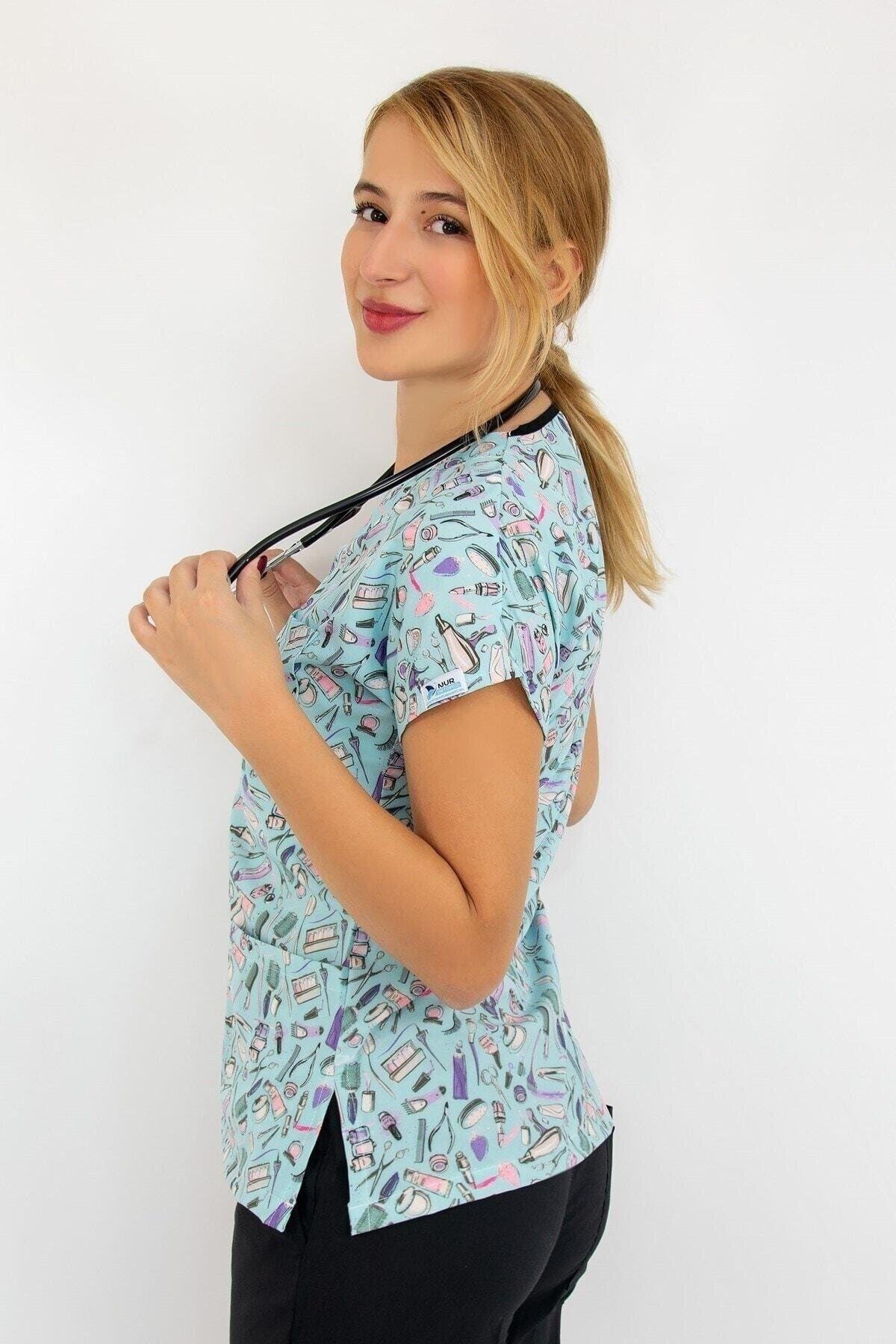 Mavi Güzellik Desenli Dijital Baskı Üst Forma-Nur Medikal Giyim