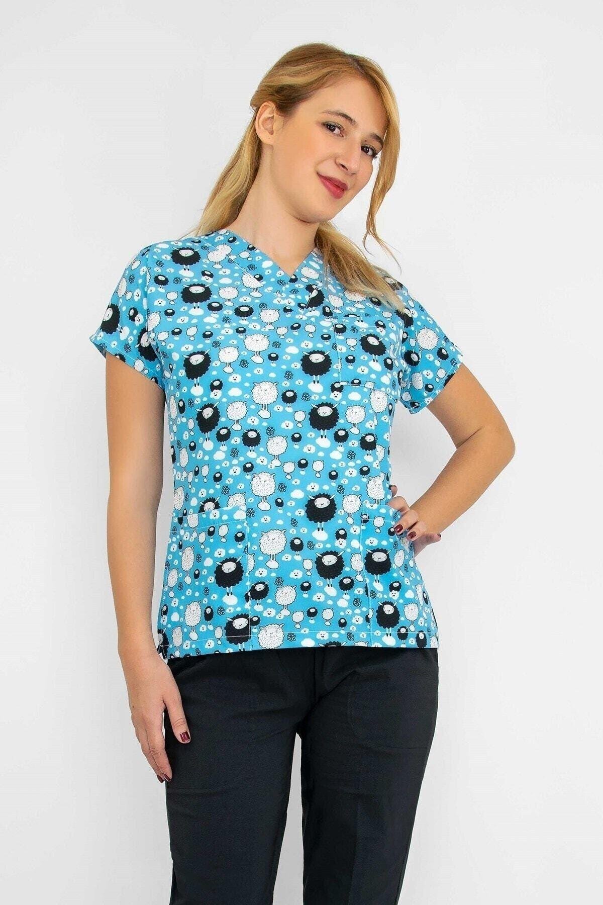 Mavi Kuzucuk Desenli Likralı Alt Üst Takım-Nur Medikal Giyim