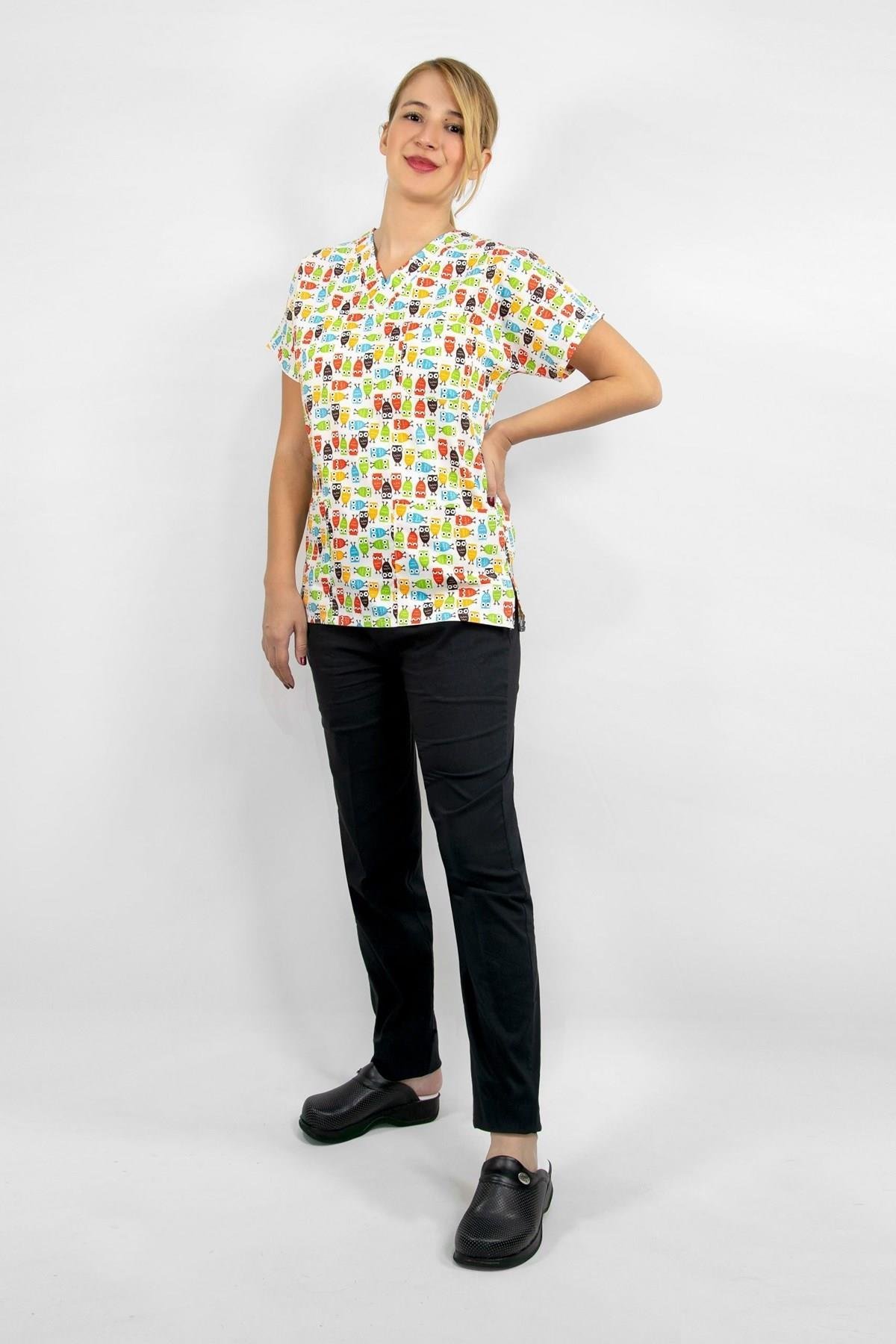 Sarı Baykuş Desenli Likralı Cerrahi Hemşire Doktor Üniforma Takım-Nur Medikal Giyim