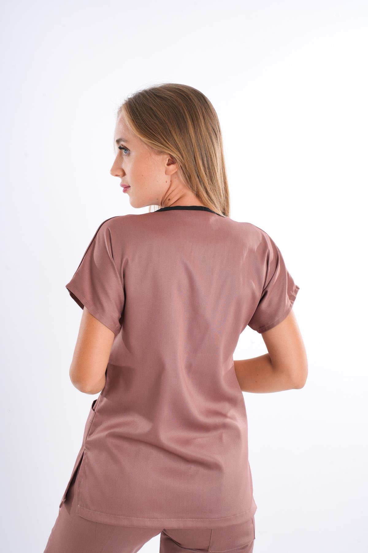 Unisex Elit Likra Sütlü Kahve Hemşire Ve Doktor Üniforma Takımı Scrubs-Nur Medikal Giyim