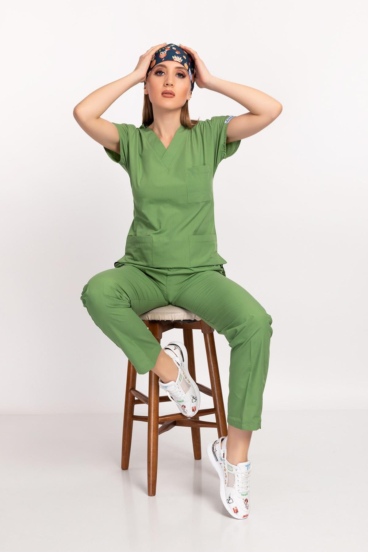 Unisex Fıstık Yeşili Terikoton Doktor Hemşire Takımı Scrubs-Nur Medikal Giyim