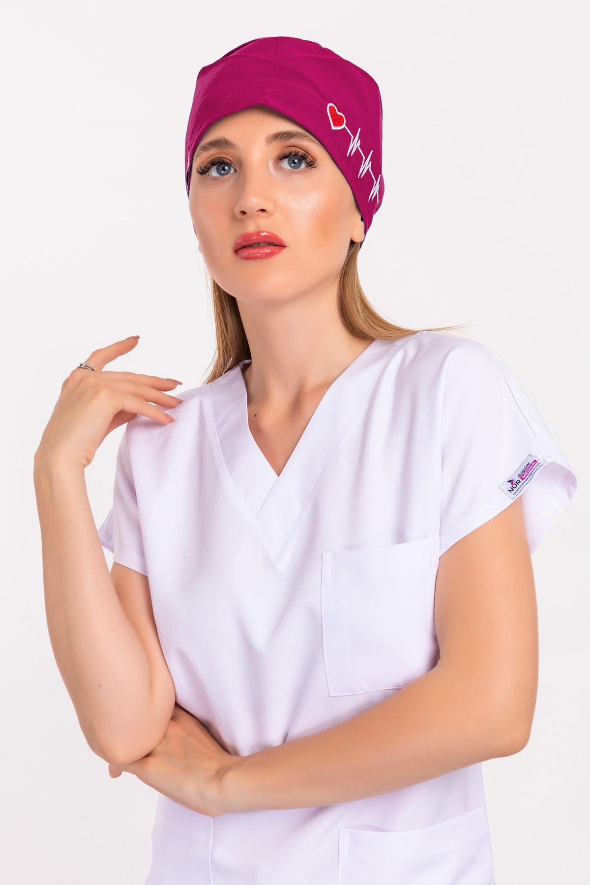 Unisex Koyu Pembe Kalp Ritim Nakışlı Doktor Hemşire Hastane Medikal Cerrahi Bonesi-Nur Medikal Giyim