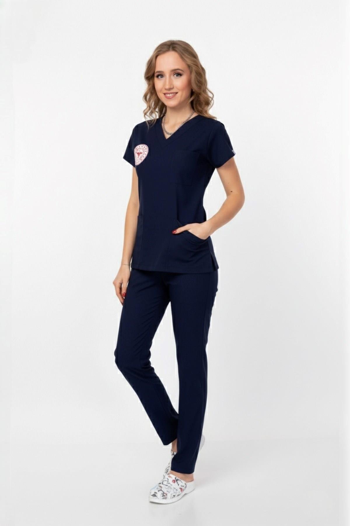 Unisex Lacivert Hemşire Scrubs Üniforma Takım Patriot Blue(Sağlık Bakanlığı Yeni Yönetmeliğe Uygun)-Nur Medikal Giyim
