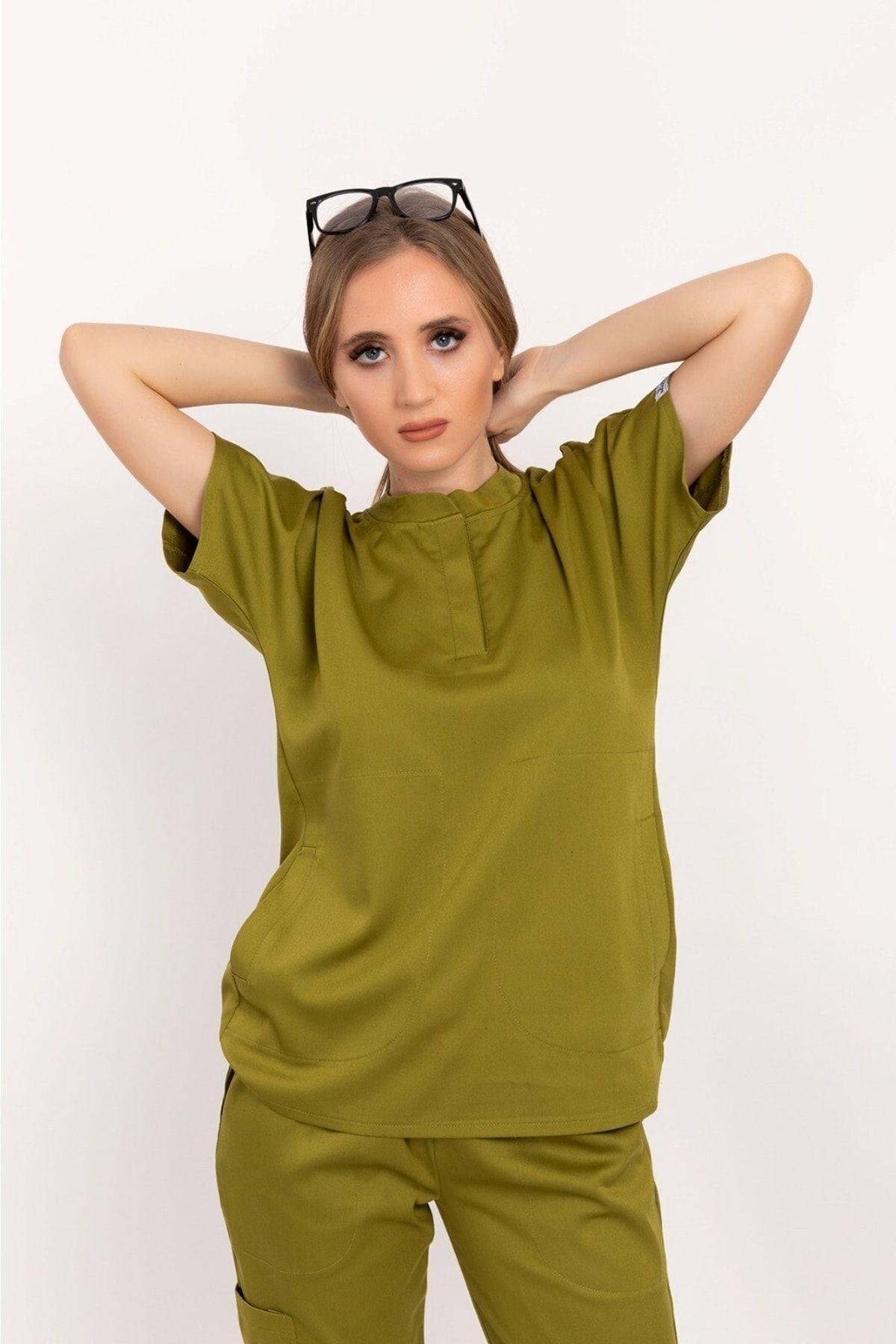 Yağ Yeşili Renk Çağla Model Elit Likra Hakim Yaka Çıt Çıtlı Doktor Hemşire Üniforma Takım-Nur Medikal Giyim