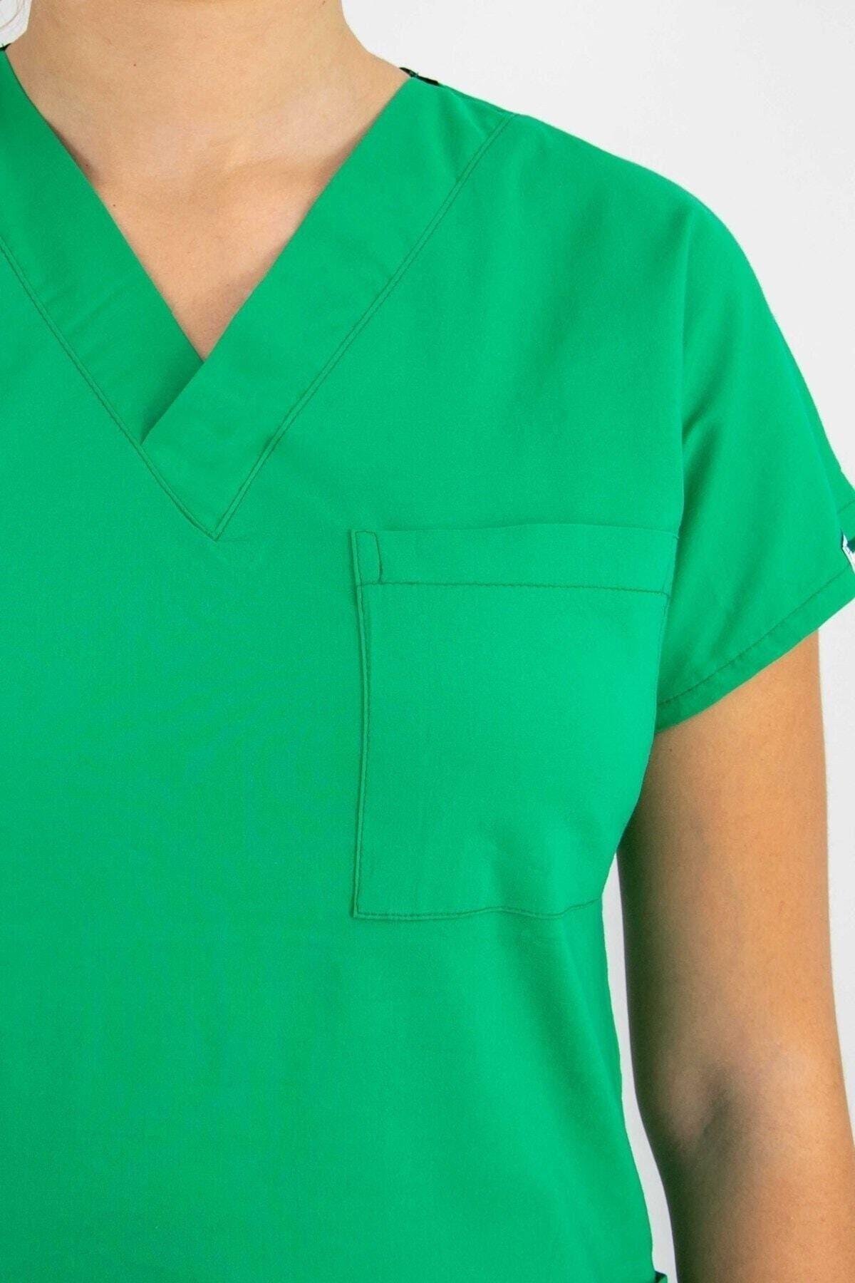 Yaprak Yeşili Likralı Üst Forma-Nur Medikal Giyim