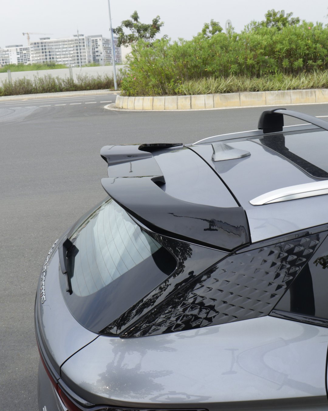 BYD Atto 3 Spoiler, Kanat