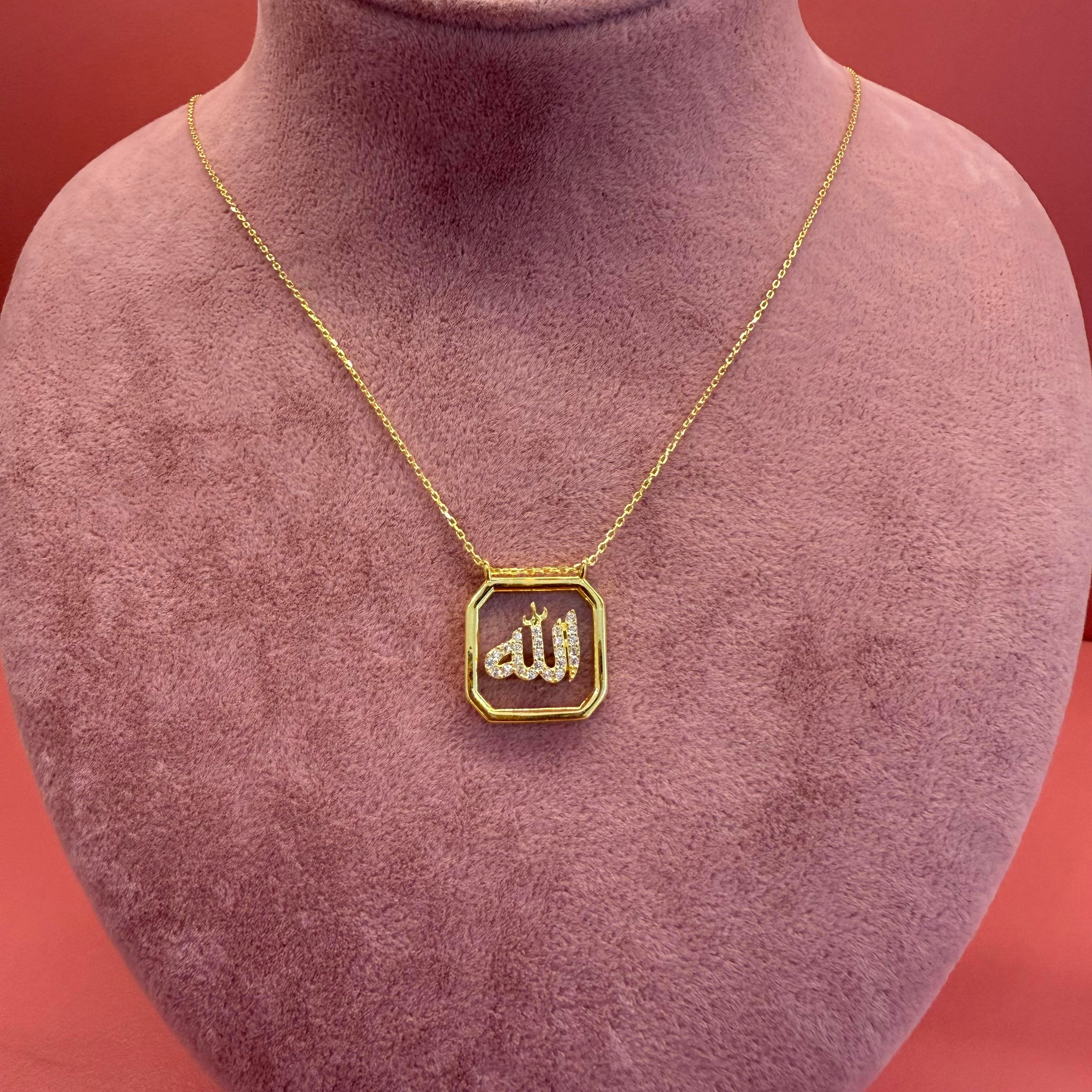 ALLAH YAZILI KARE GOLD KOLYE
