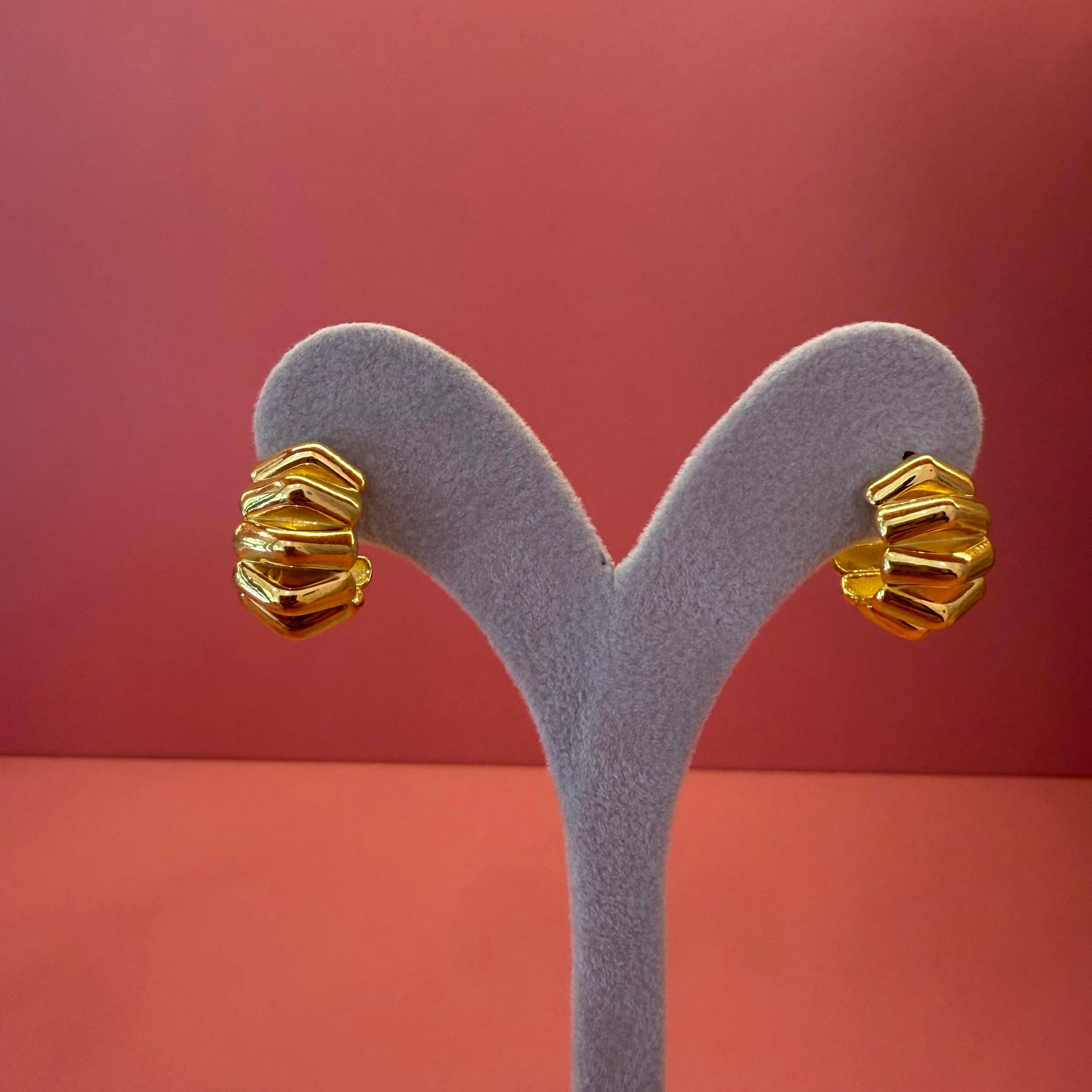 BETTY BOMBELİ GOLD KÜPE