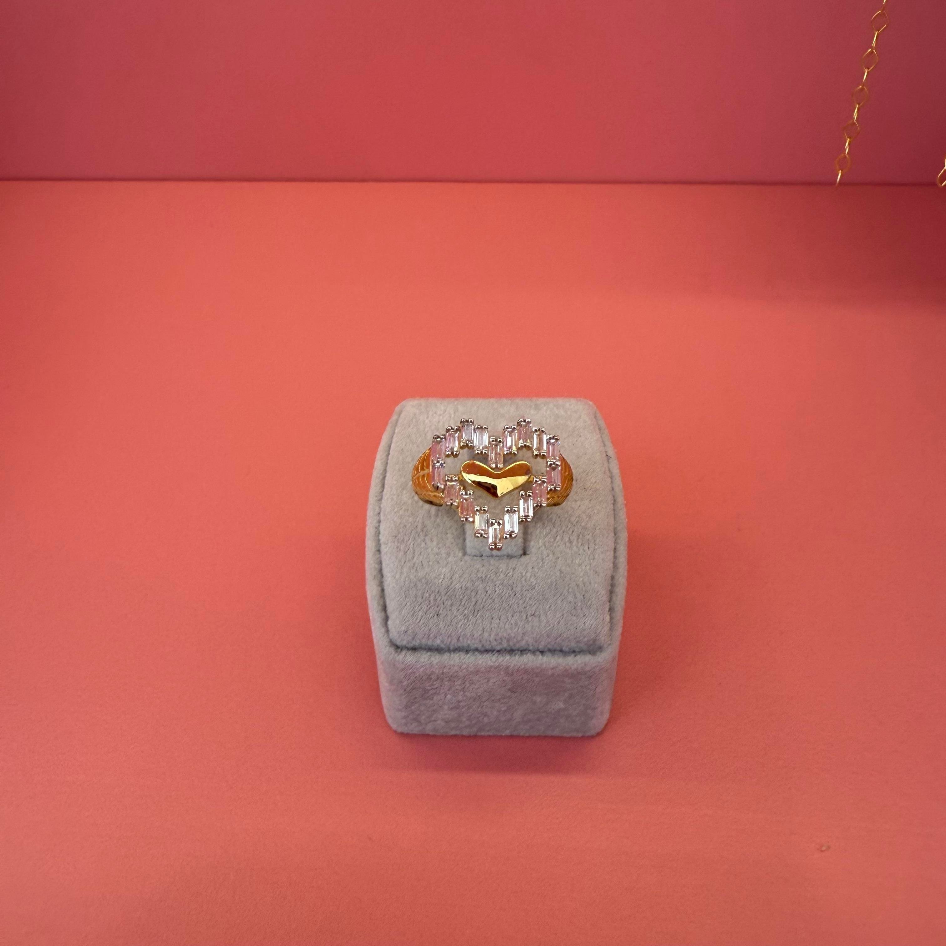 CARRIE HEART DIAMOND GOLD YÜZÜK